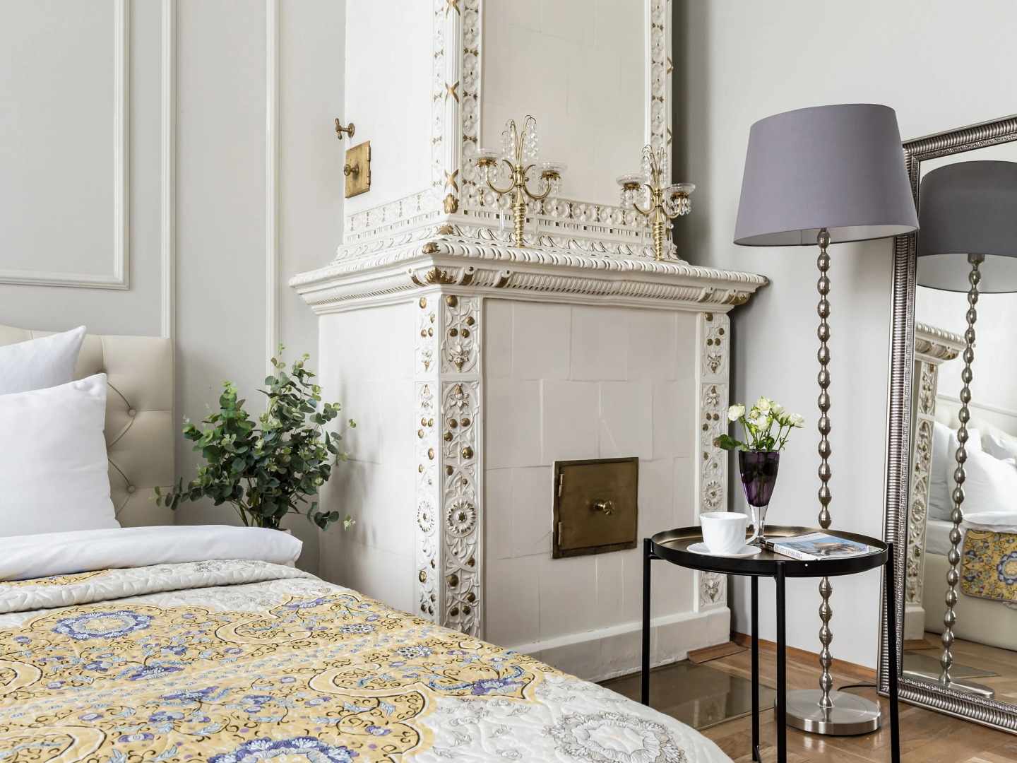 Апартаменты Minin Apartments с видом на Казанский собор 120 кв.м.