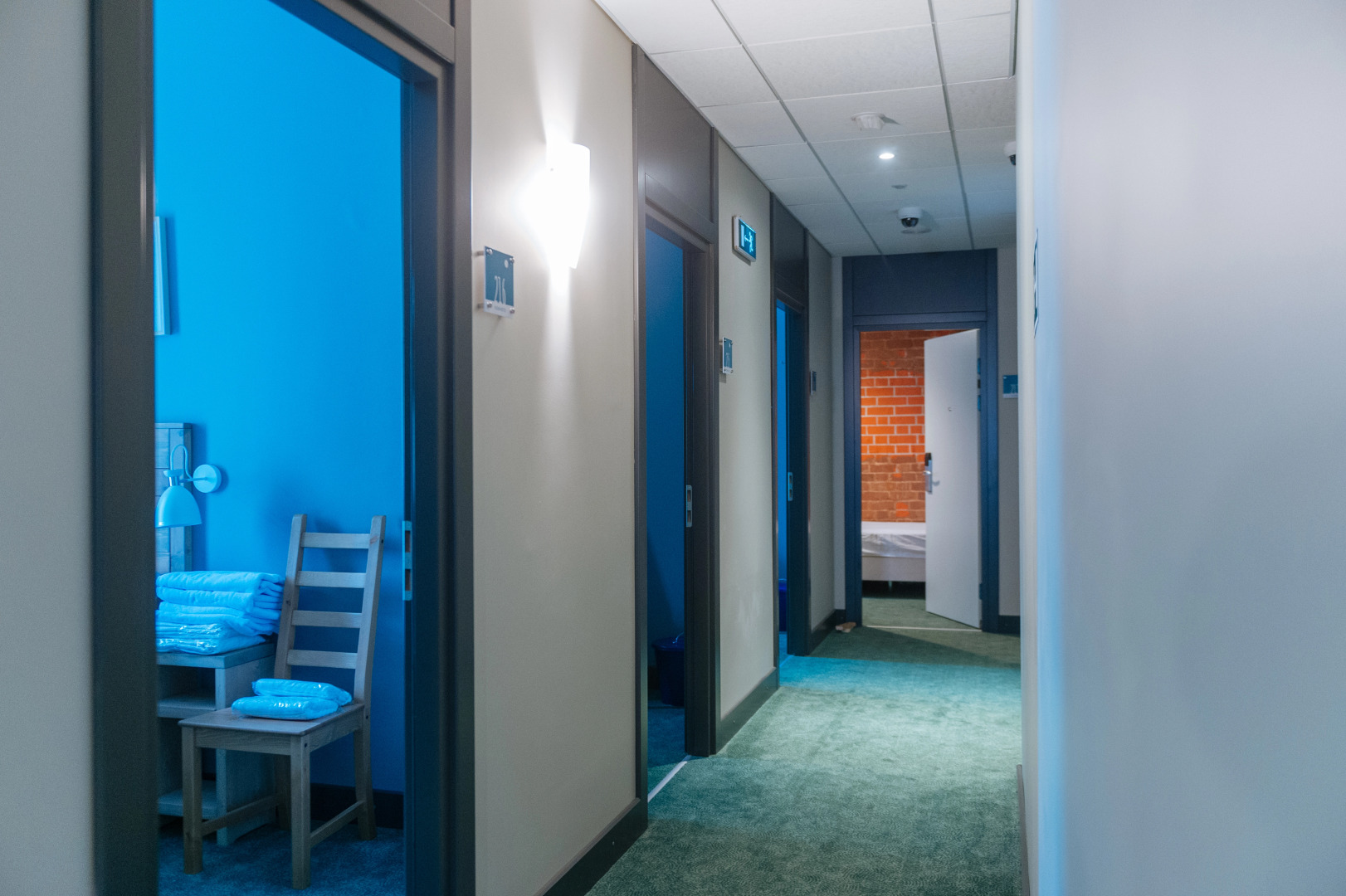 Отель Весна