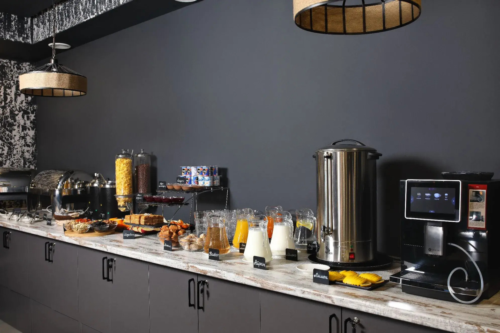 Миррос Субай Отель Домбай