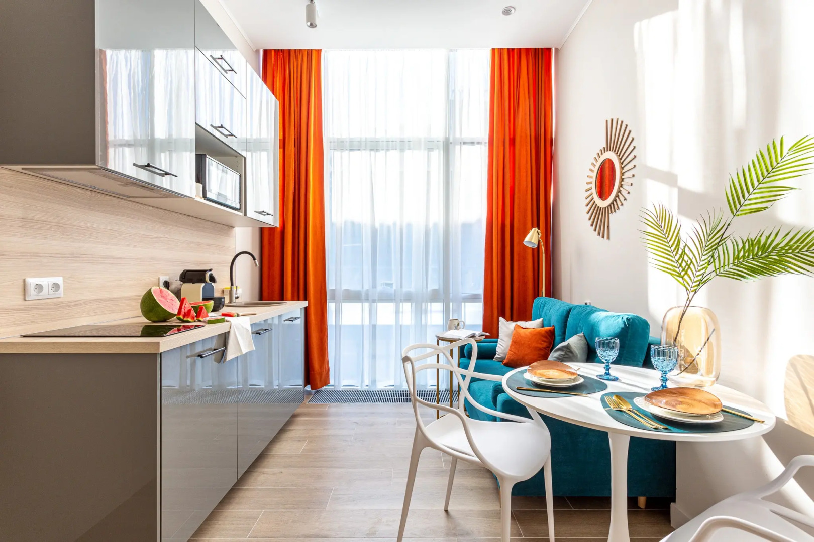 Апартаменты Your Mirror Apart на Навагинской улице