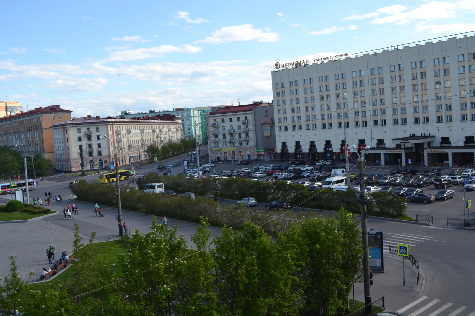 Квартира с Видом на Площадь Пять Углов