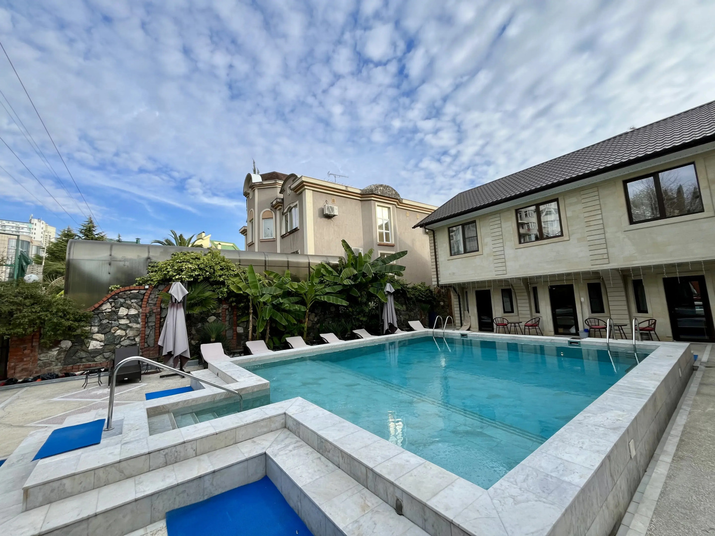 Отель Сенатор