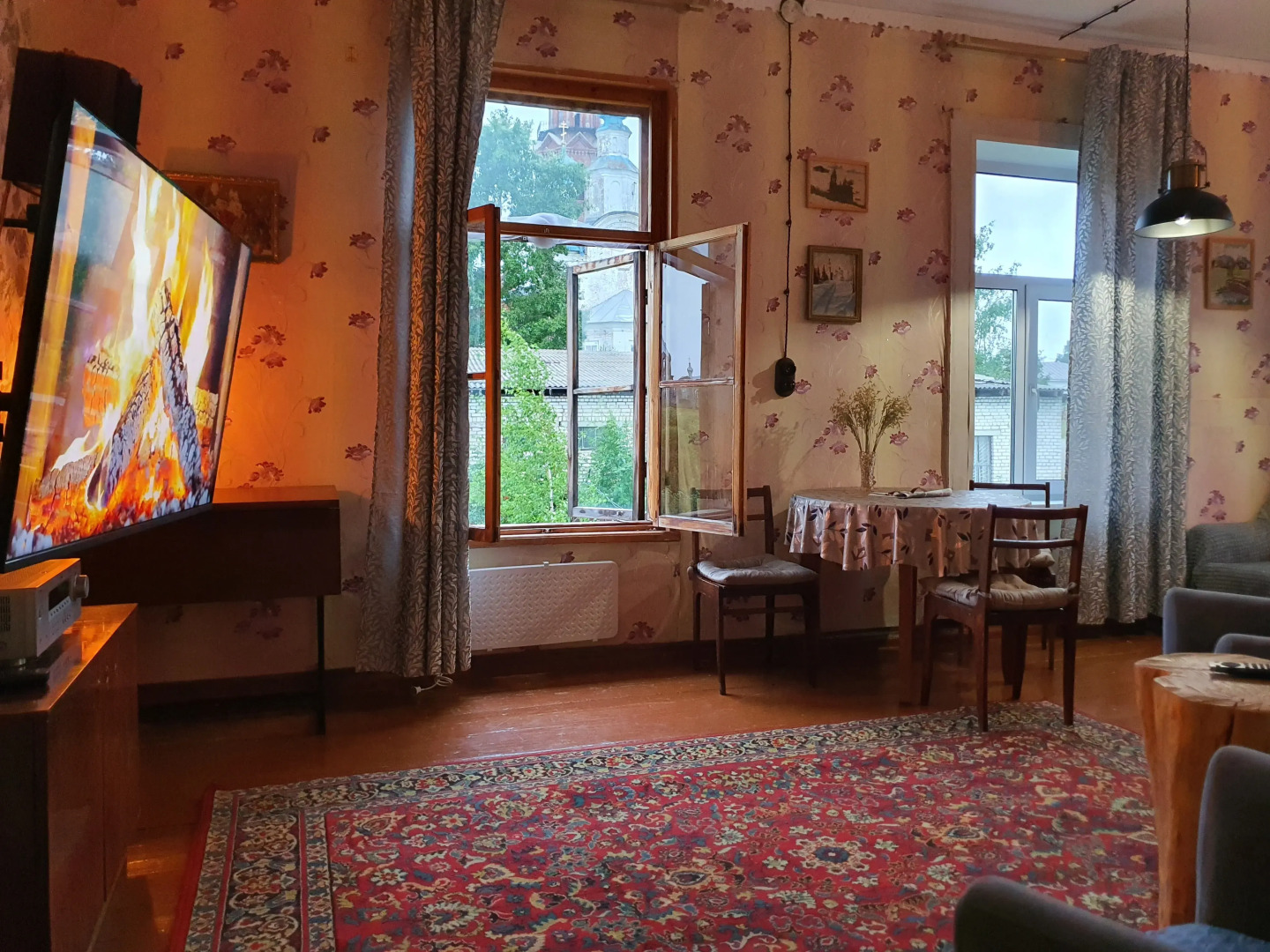 Квартира в старинном особняке Воскресенская - памятник провинциального классицизма