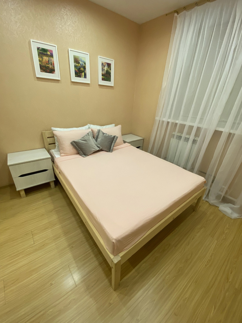 Квартира Трехкомнатная А. Невского 19