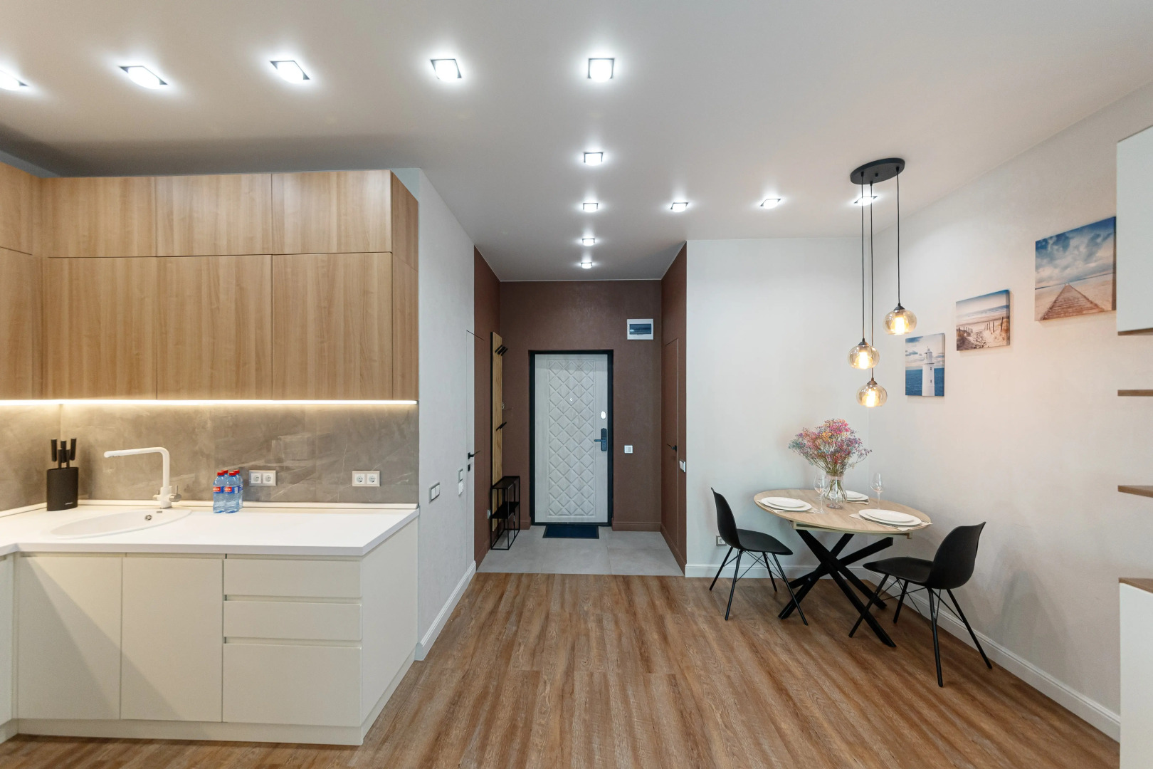 Апартаменты RED APARTMENTS Арт Лайт Сити апартамент Адамс