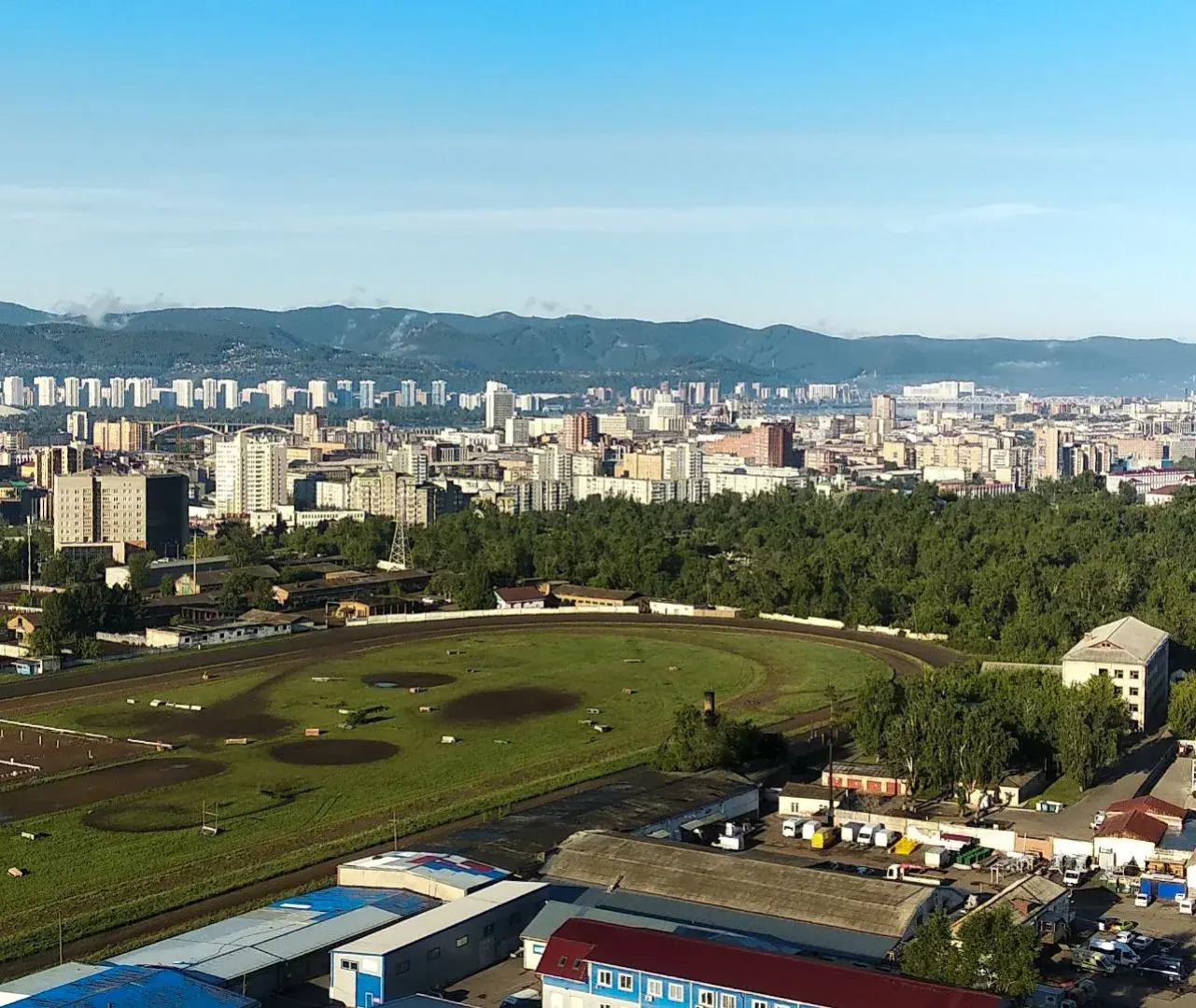 Апартаменты Home Studio Рядом с Центром Города