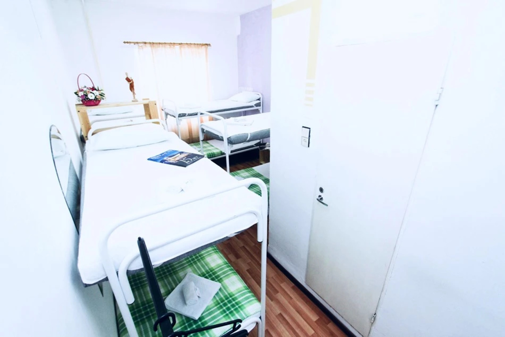 Хостел Гости