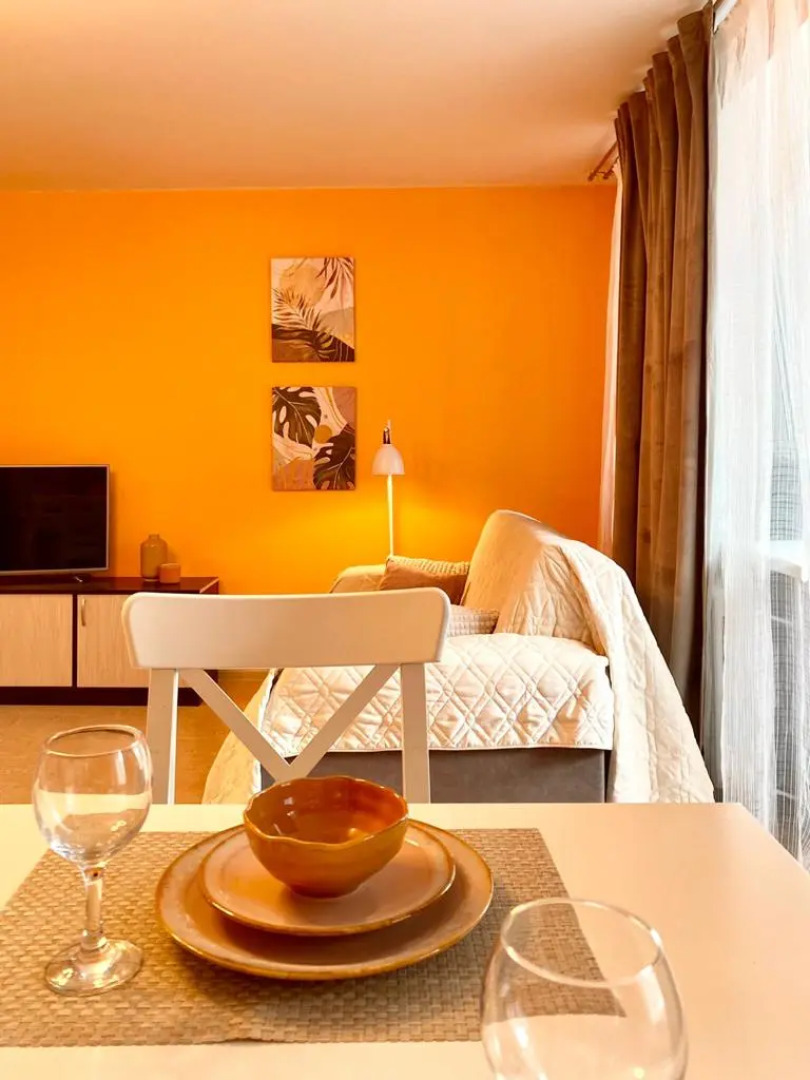 Апартаменты Сапфир с закрытым двором, рядом с ТЦ Остров, Мать и дитя