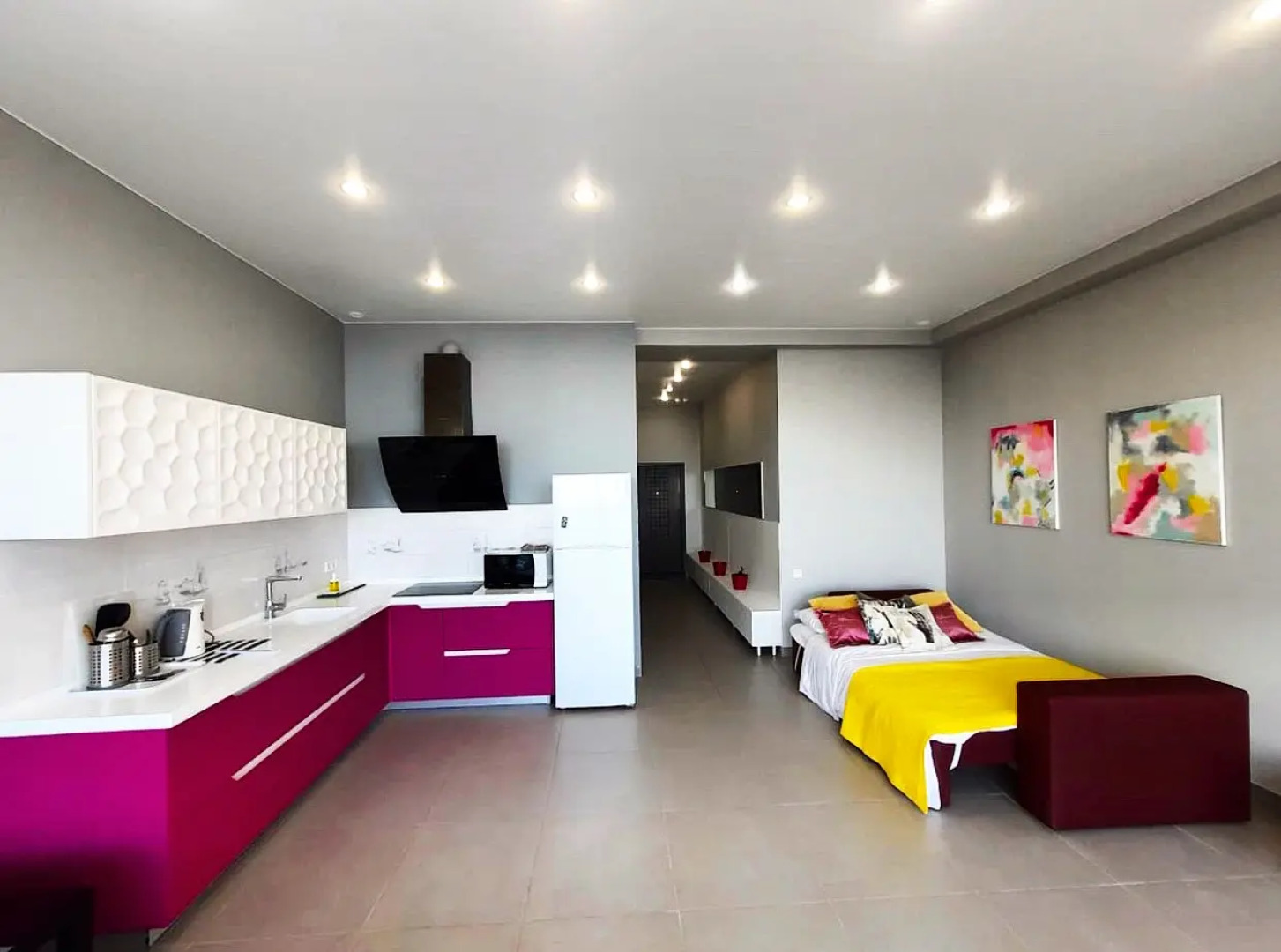 Апартаменты на Набережной Ялты с Видом на Море