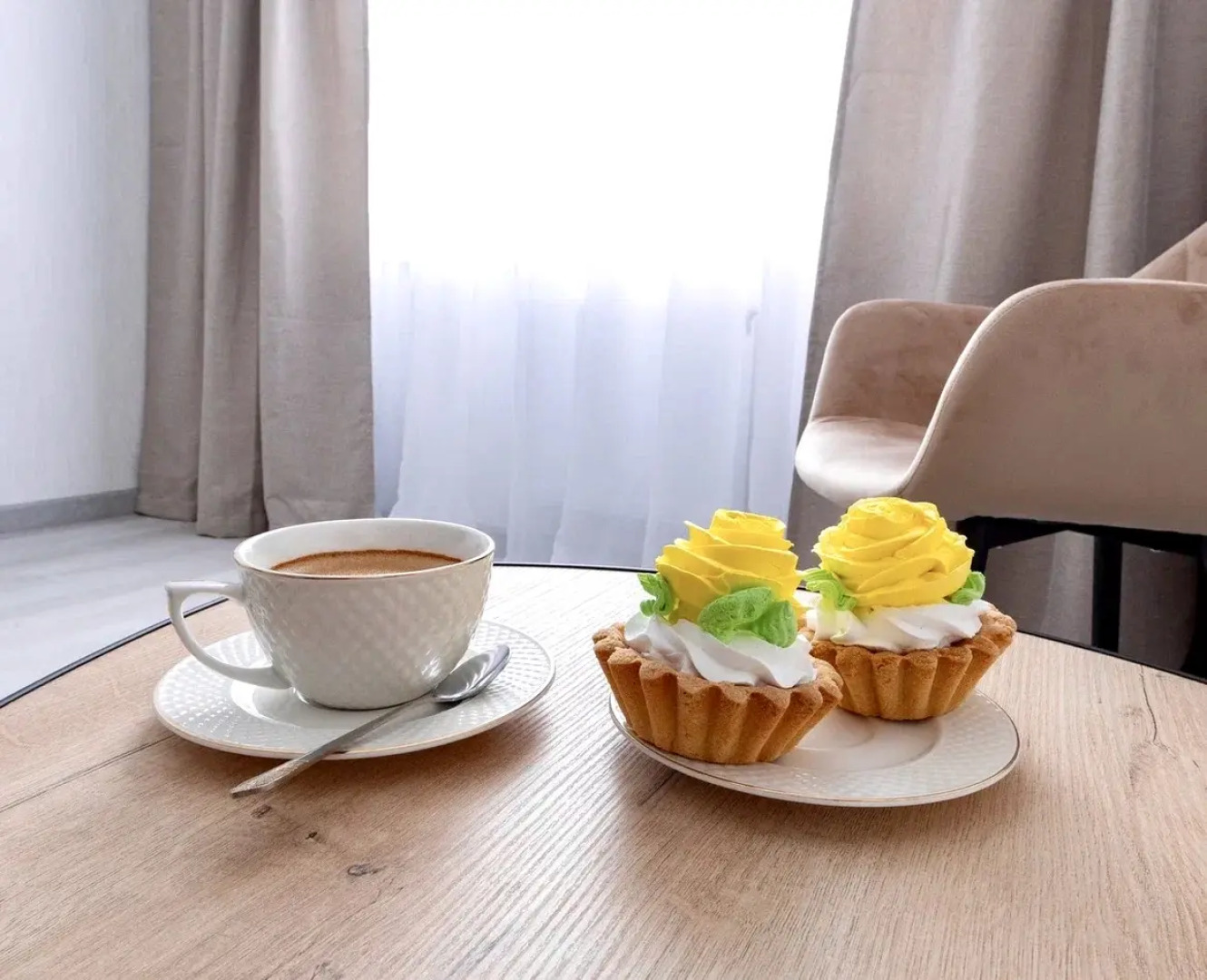 Апартаменты FSF Дизайнерская Двушка в Центре с Дистанционным Заездом