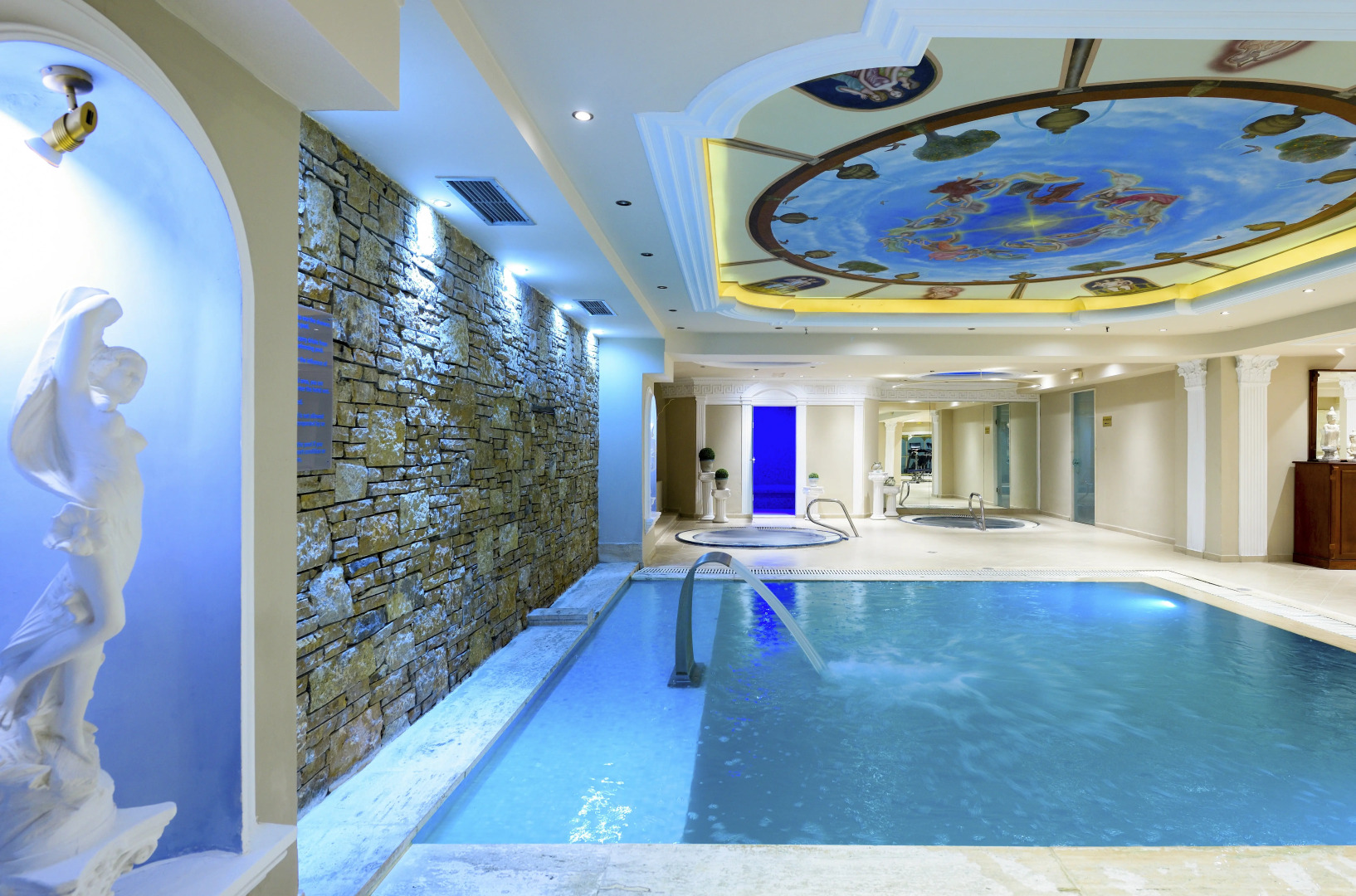 Secret Paradise Hotel & Spa