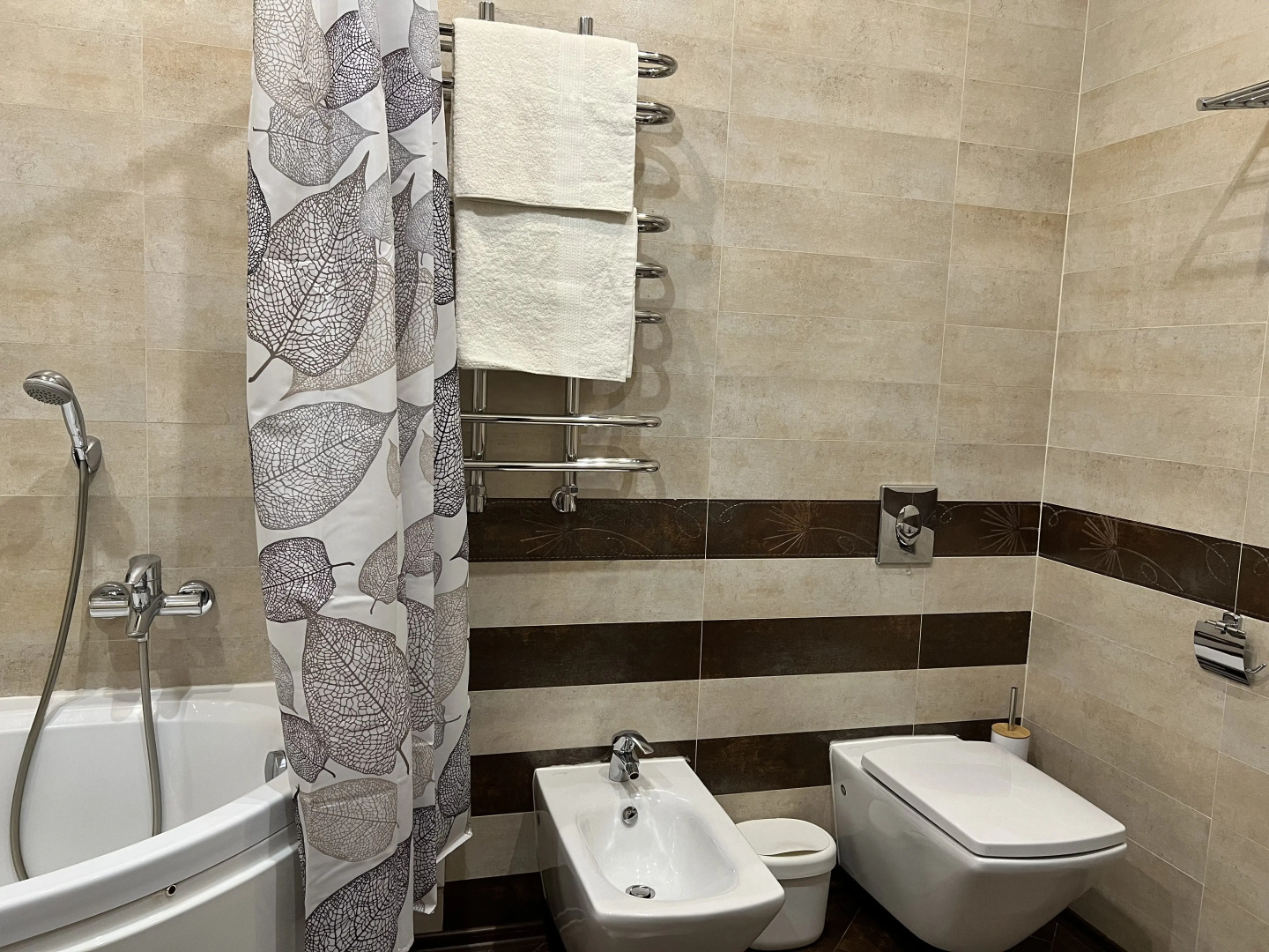 Квартира Просторная Двухкомнатная в Центре Города