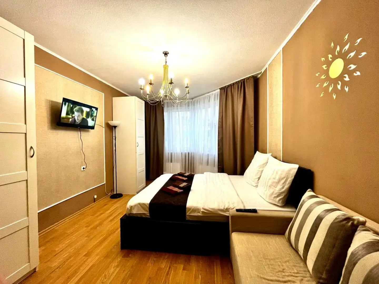 Квартира ШИКАРНАЯ КВАРТИРА С ПРОСТОРНОЙ ЛОДЖИЕЙ