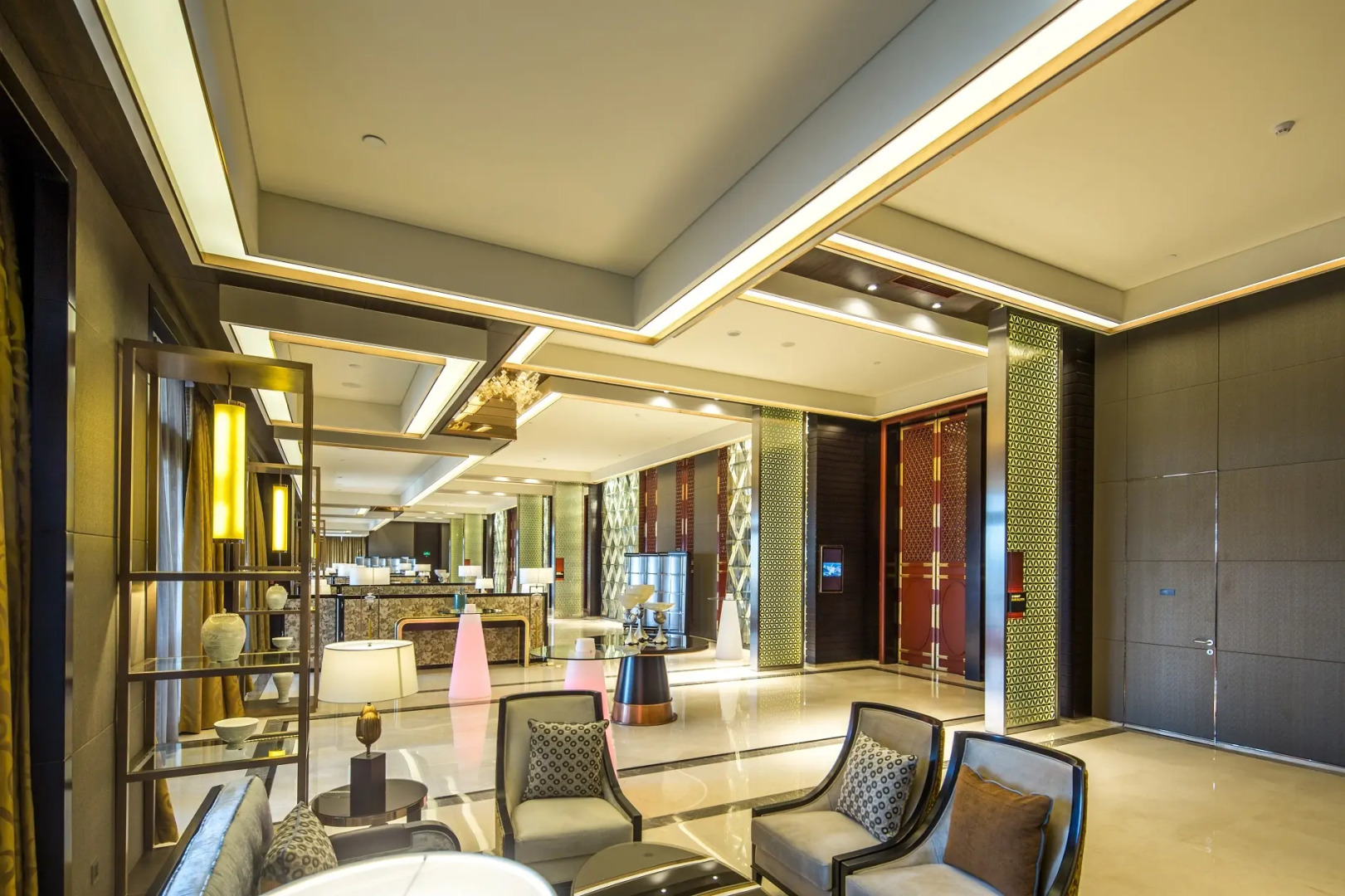 Отель Grand Bay Beijing