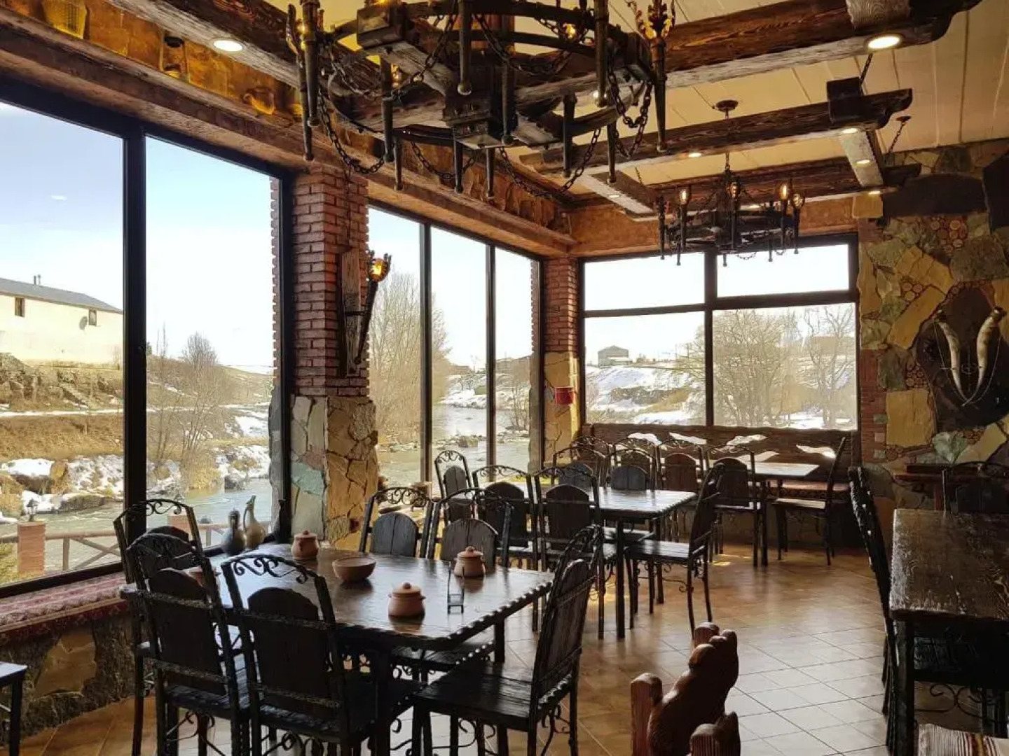 Отель Riverside Inn