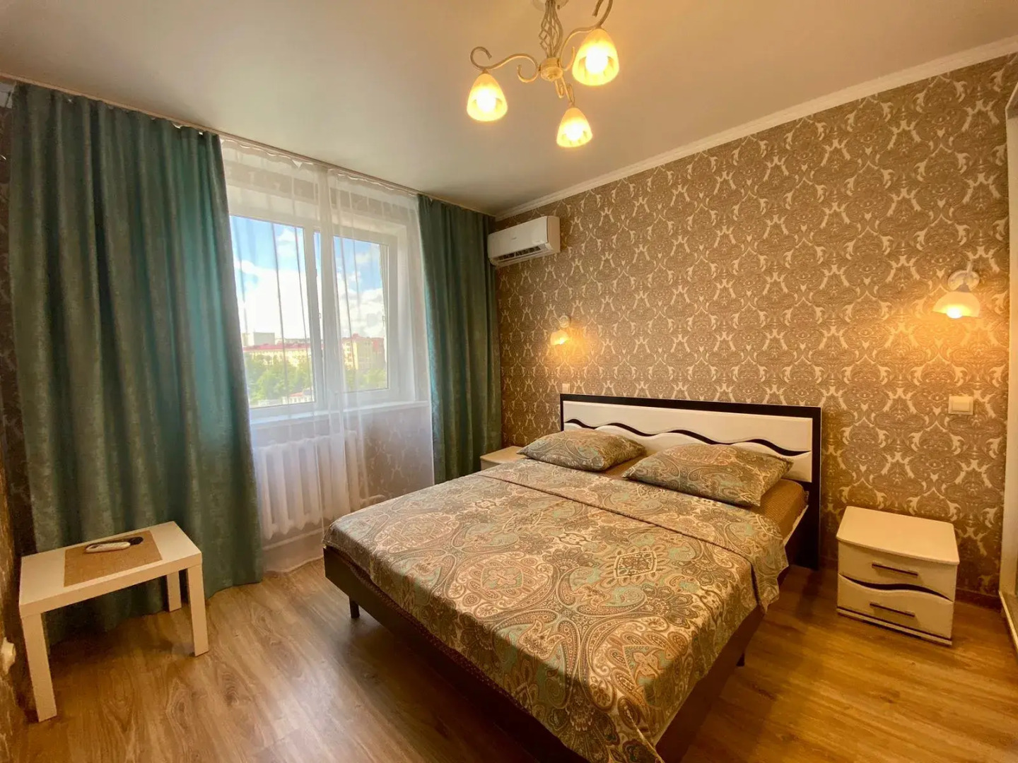 Квартира  уютная двухкомнатная в центре города.