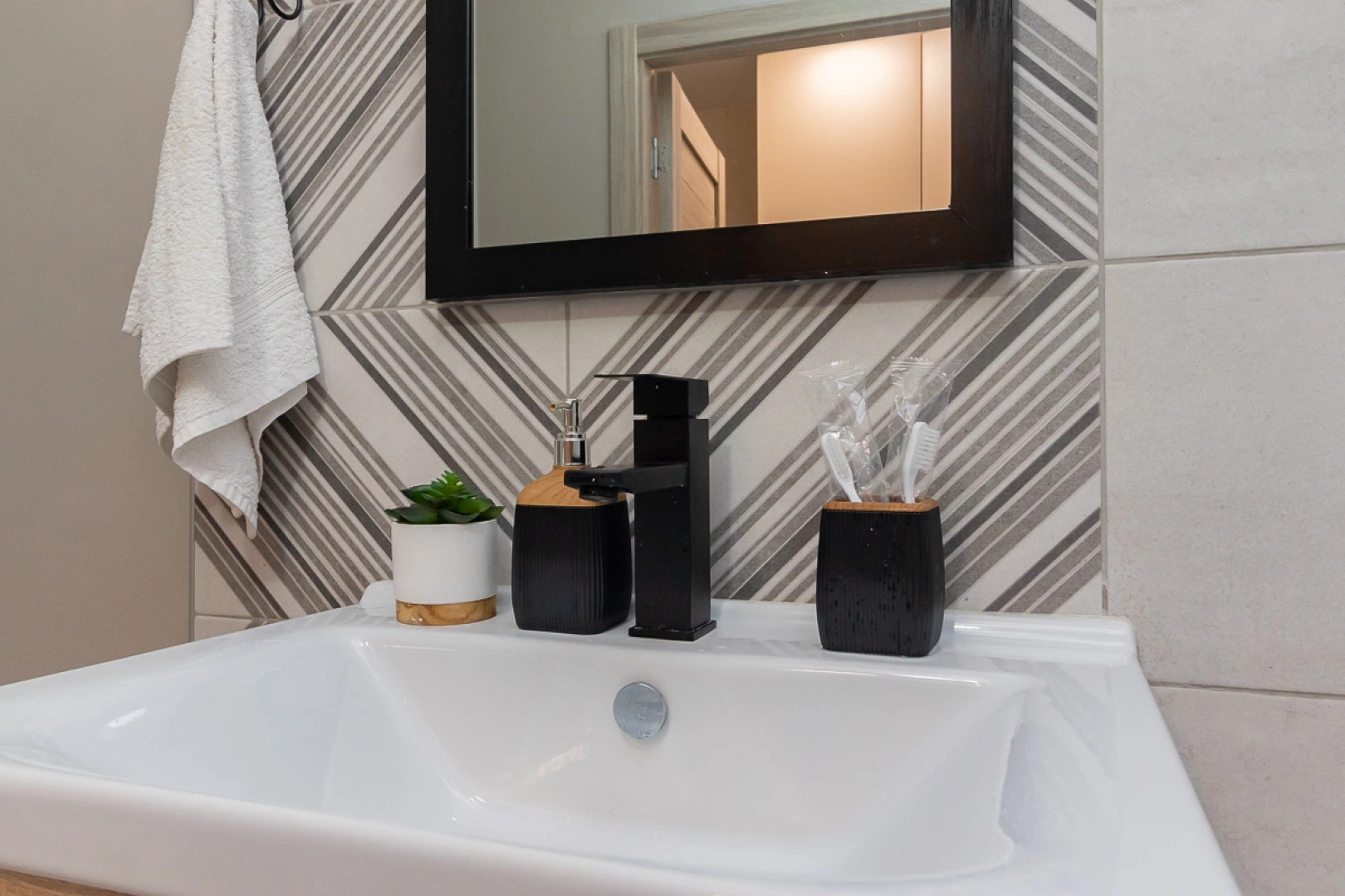 Квартира Happy House с видом на реку