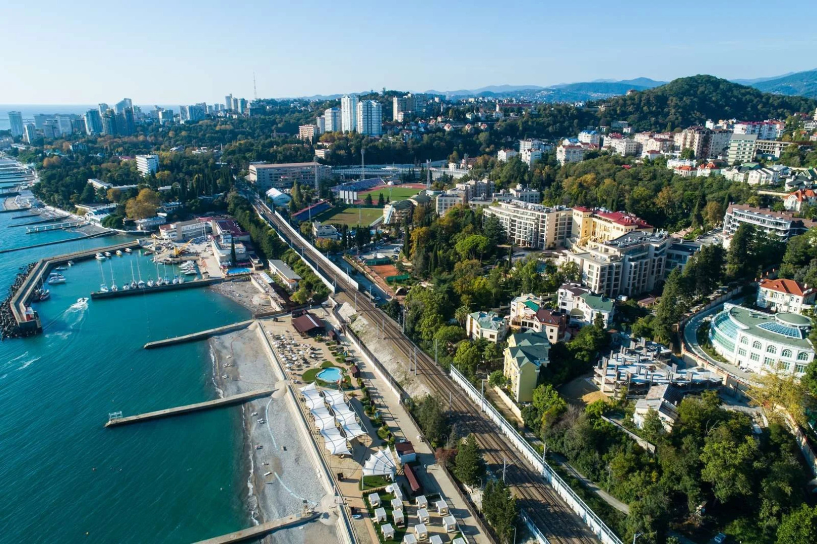 Частный дом с террасой Sun City в центре Сочи