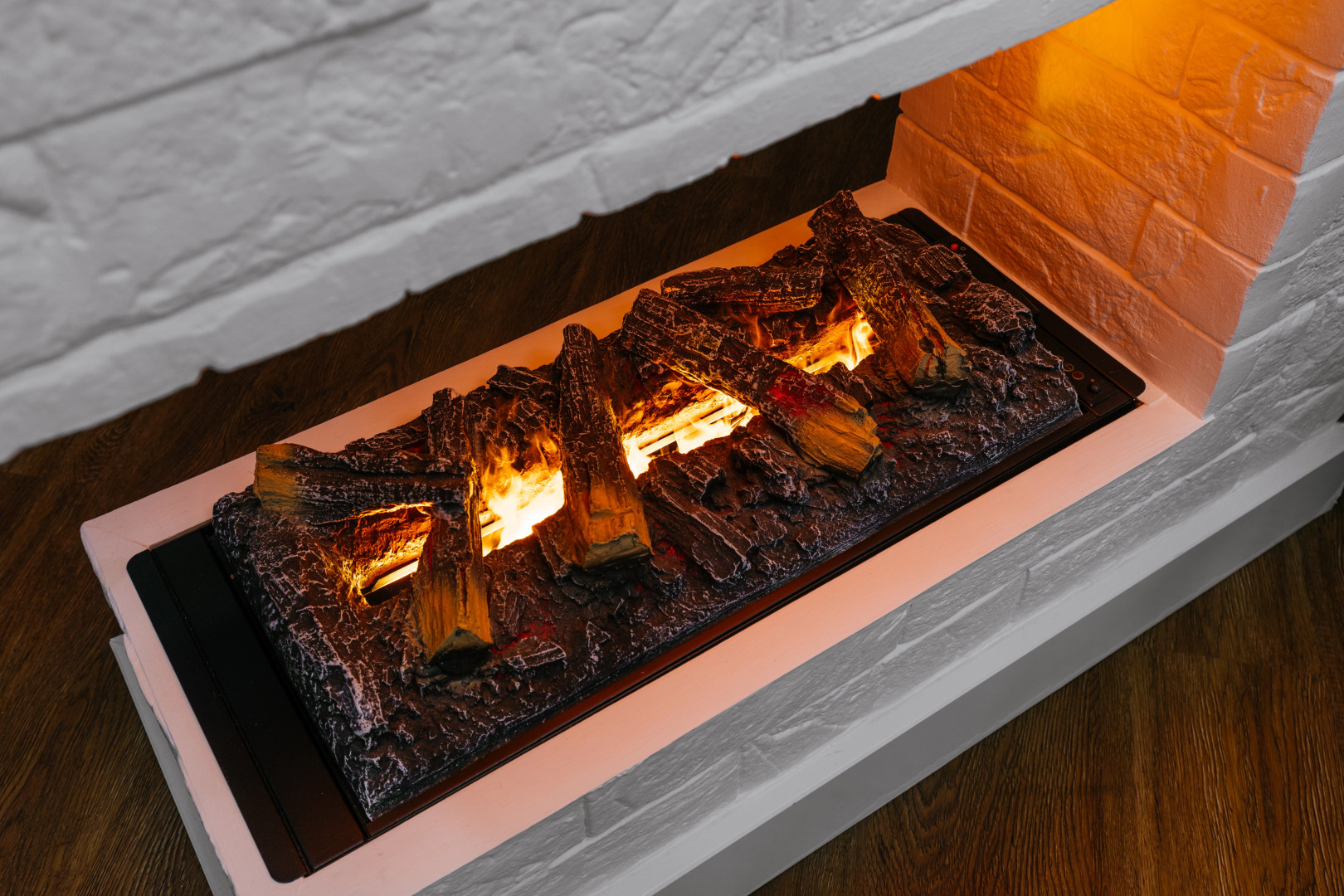 Апартаменты ROOM ROUR с видом на МОСТ ВЛЮБЛЕННЫХ