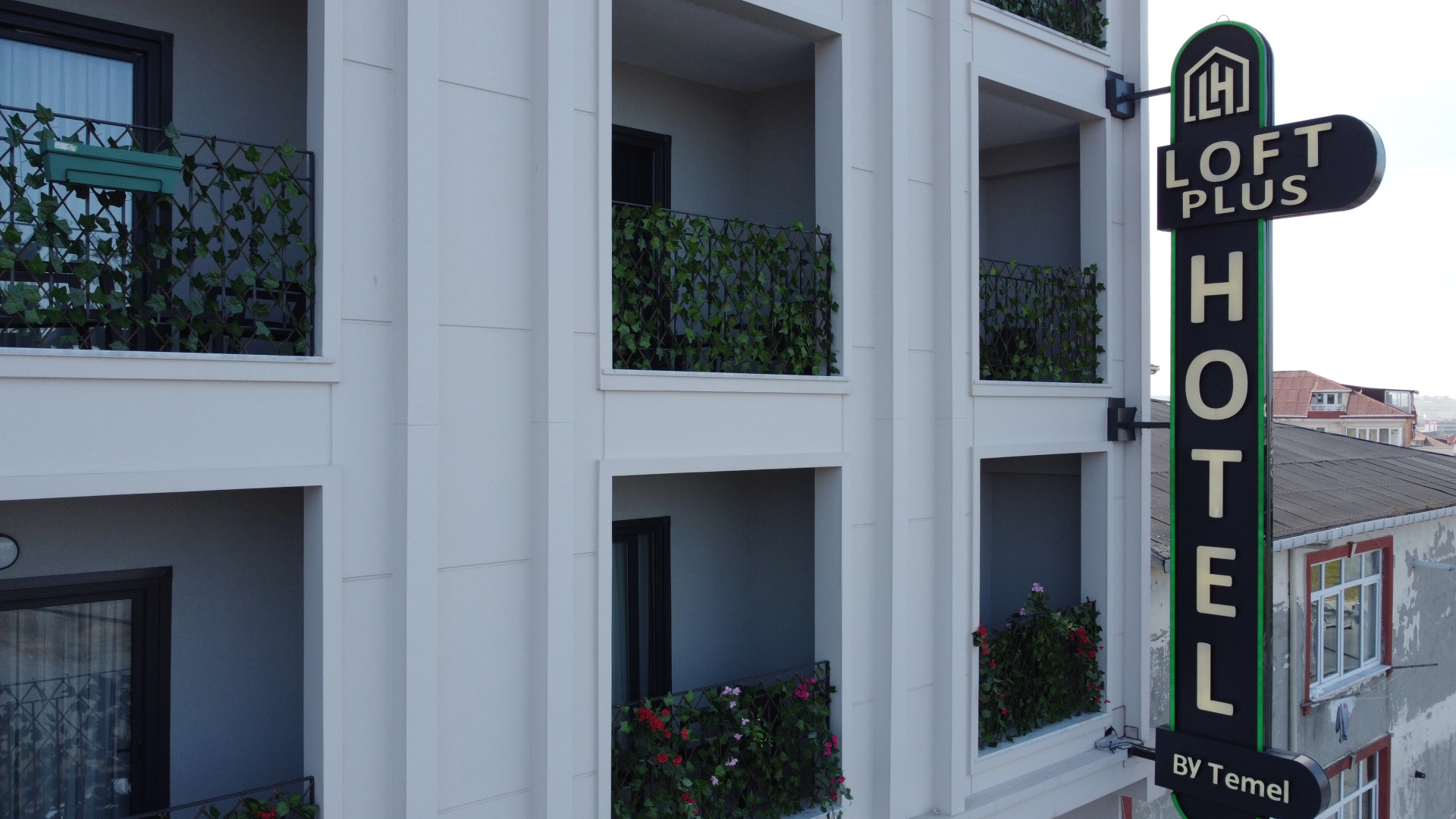 Отель Loft Plus