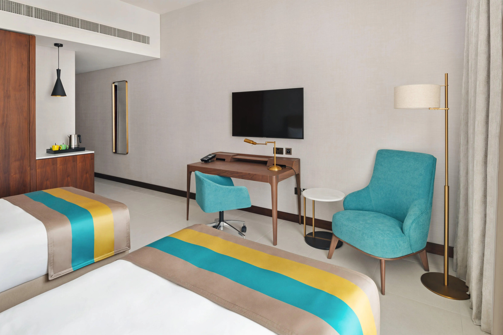 Holiday Inn Dubai al-Maktoum Airport, an IHG Hotel