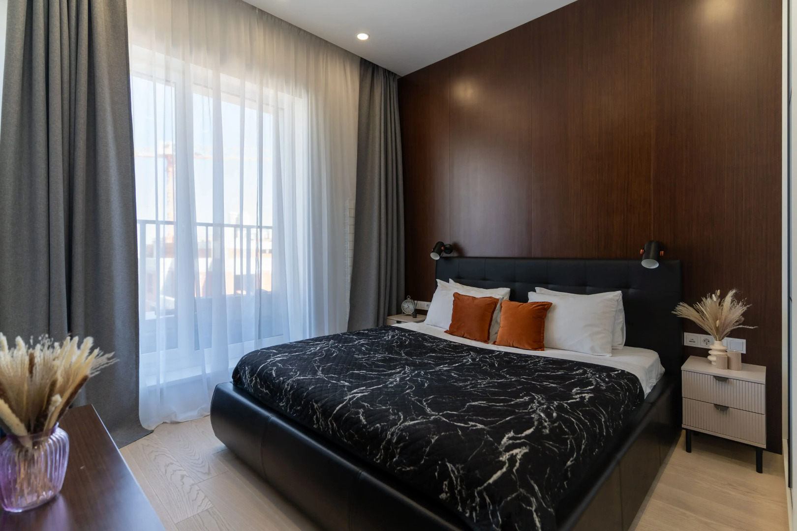 Двухэтажные Апартаменты с открытой террасой на Стачек 62