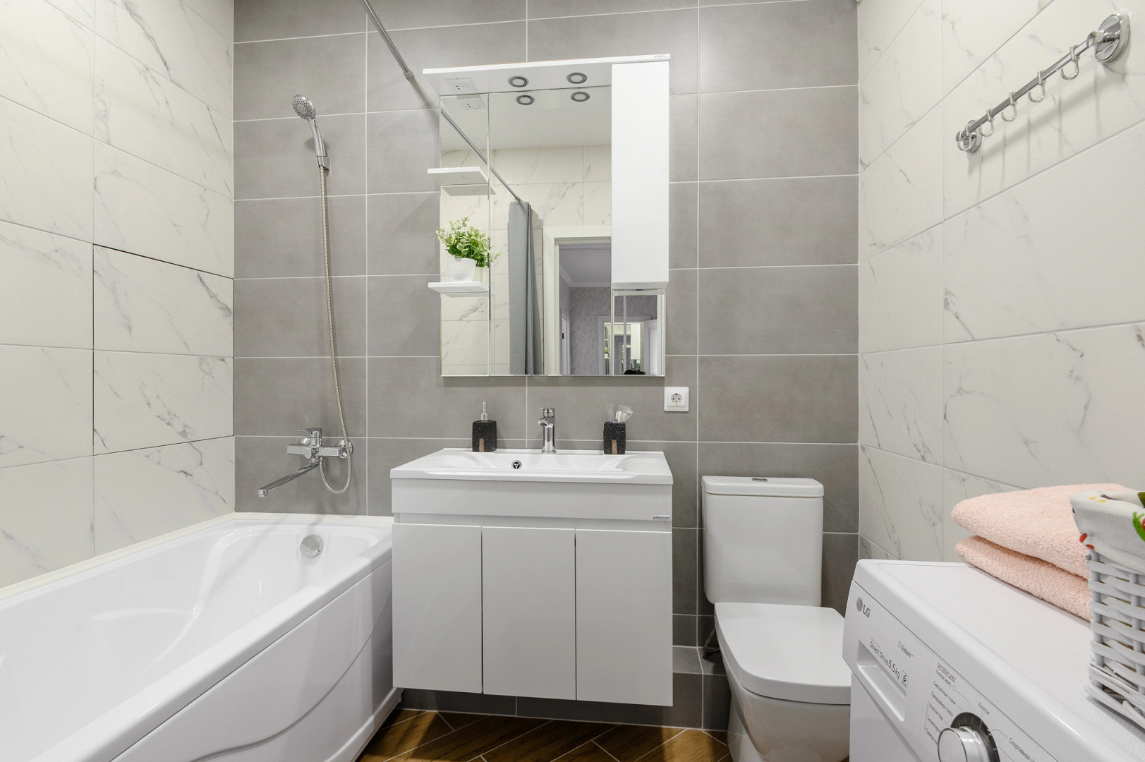 Квартира Green FOX с современным ремонтом в ЖК Лотос Парк