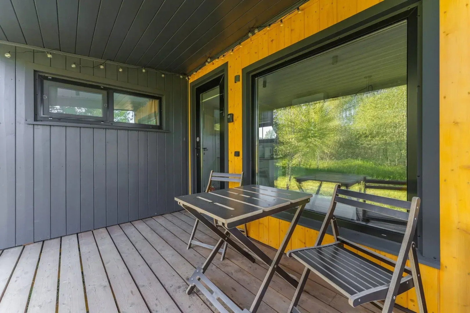 Частный дом Moroshka Scandi - домик для двоих с видом на лес