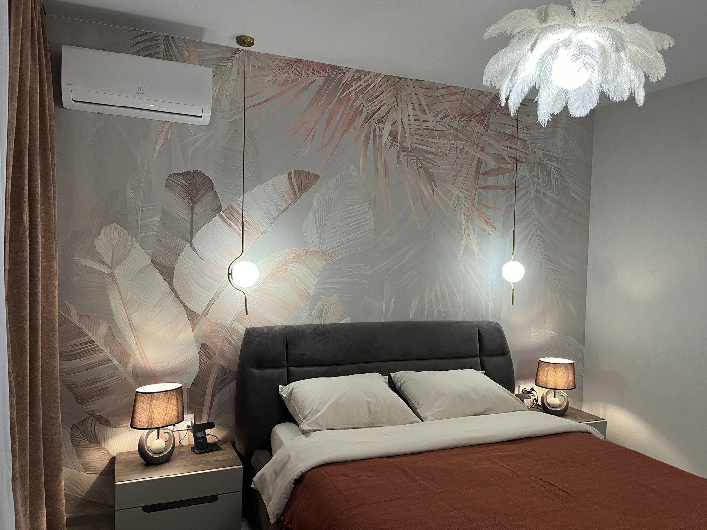 Квартира Парадайз LUX с камином в центре