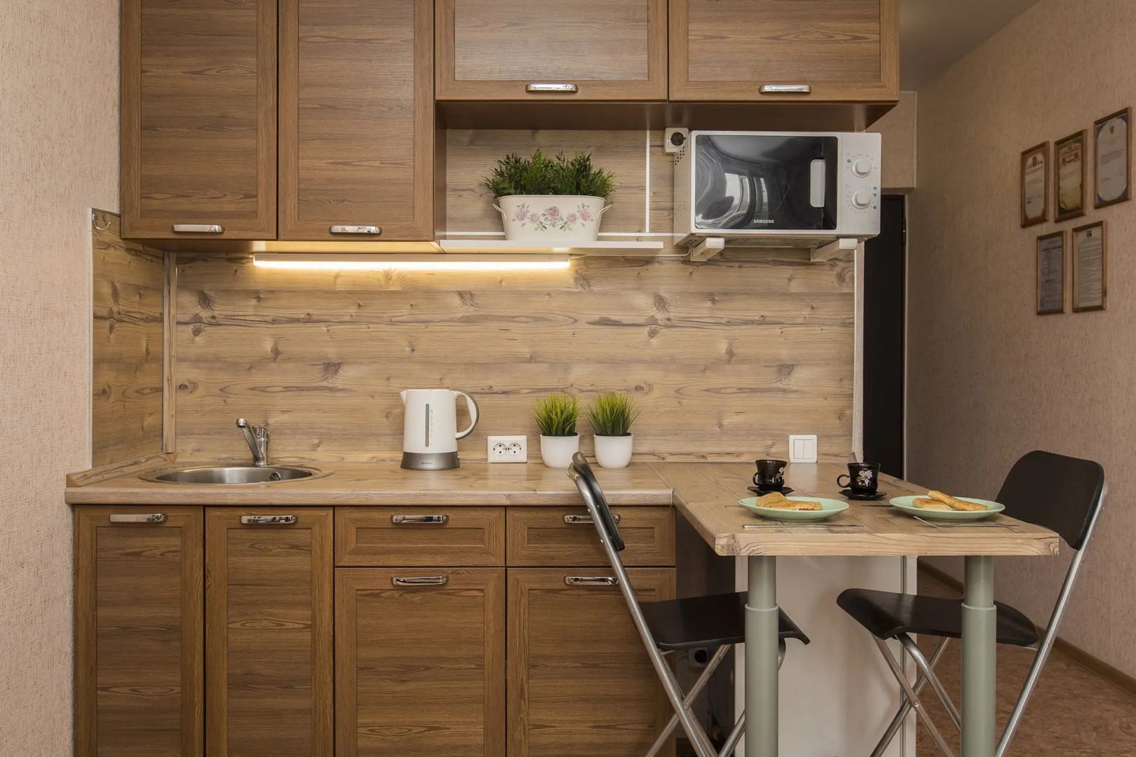 Апартаменты HomeHotel Бурнаковский