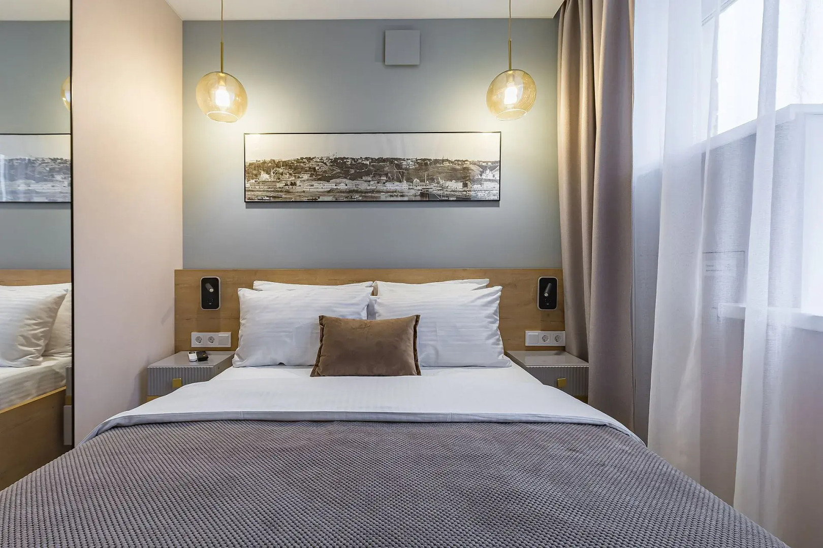 Апартаменты в центре на улице Горького 152а Сова-Дом