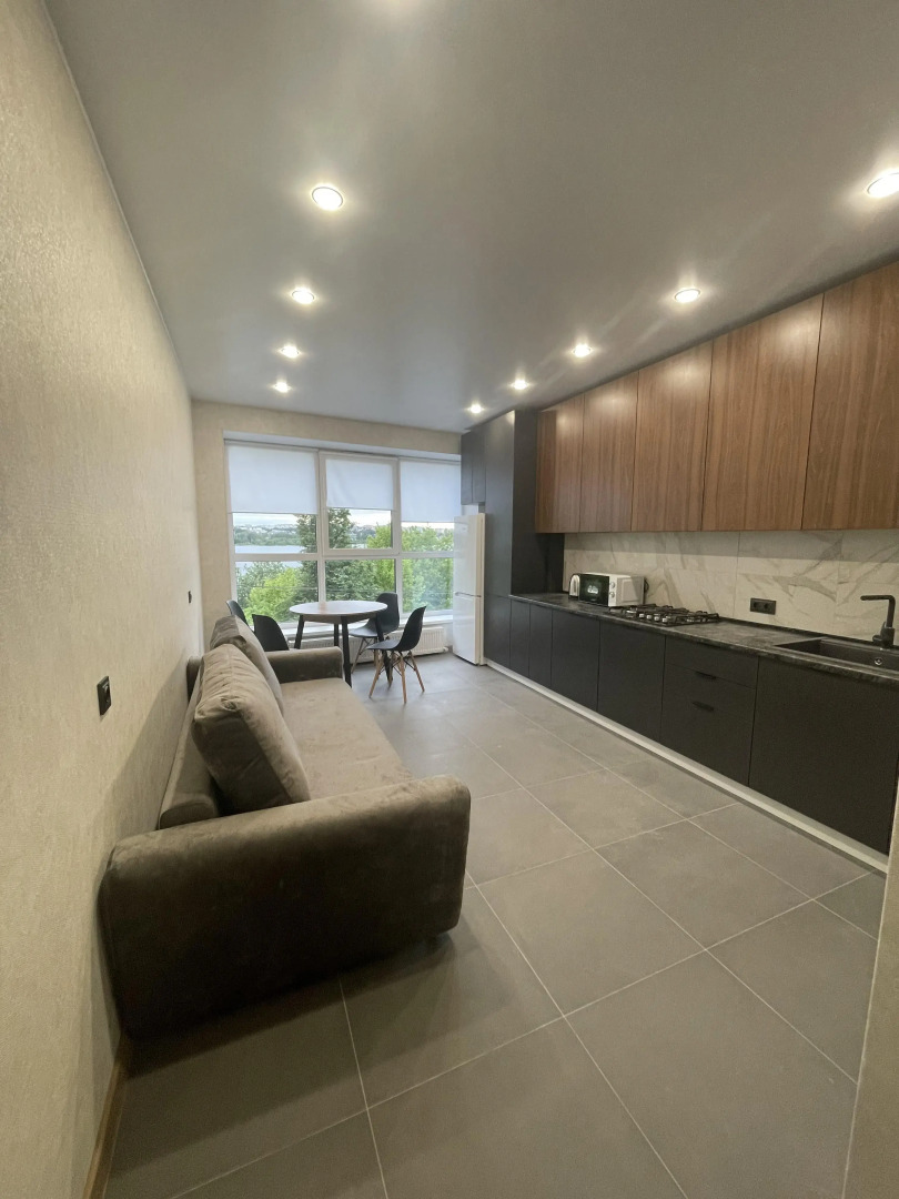 Апартаменты С Видом на Волгу