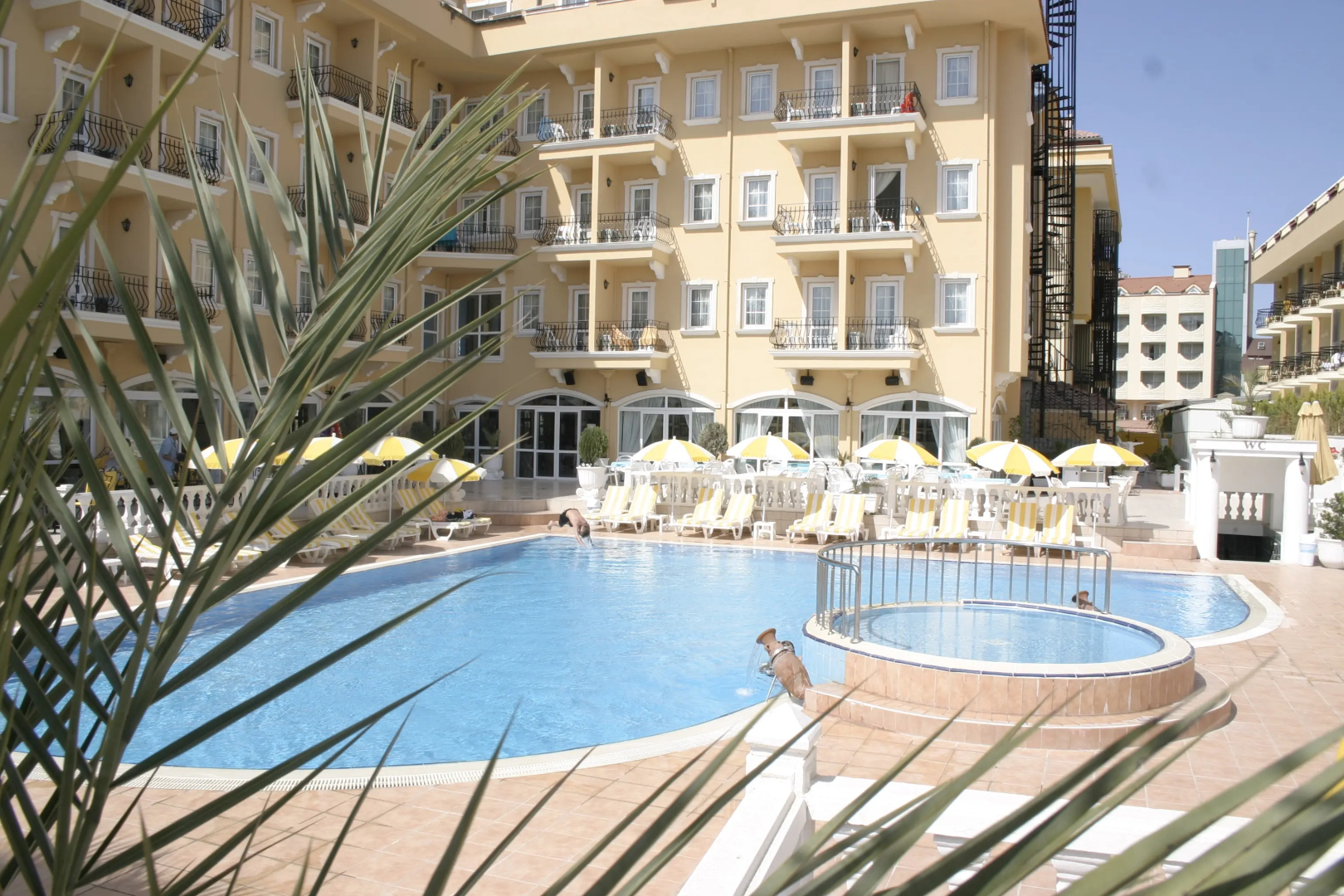 Отель Sinatra - All Inclusive