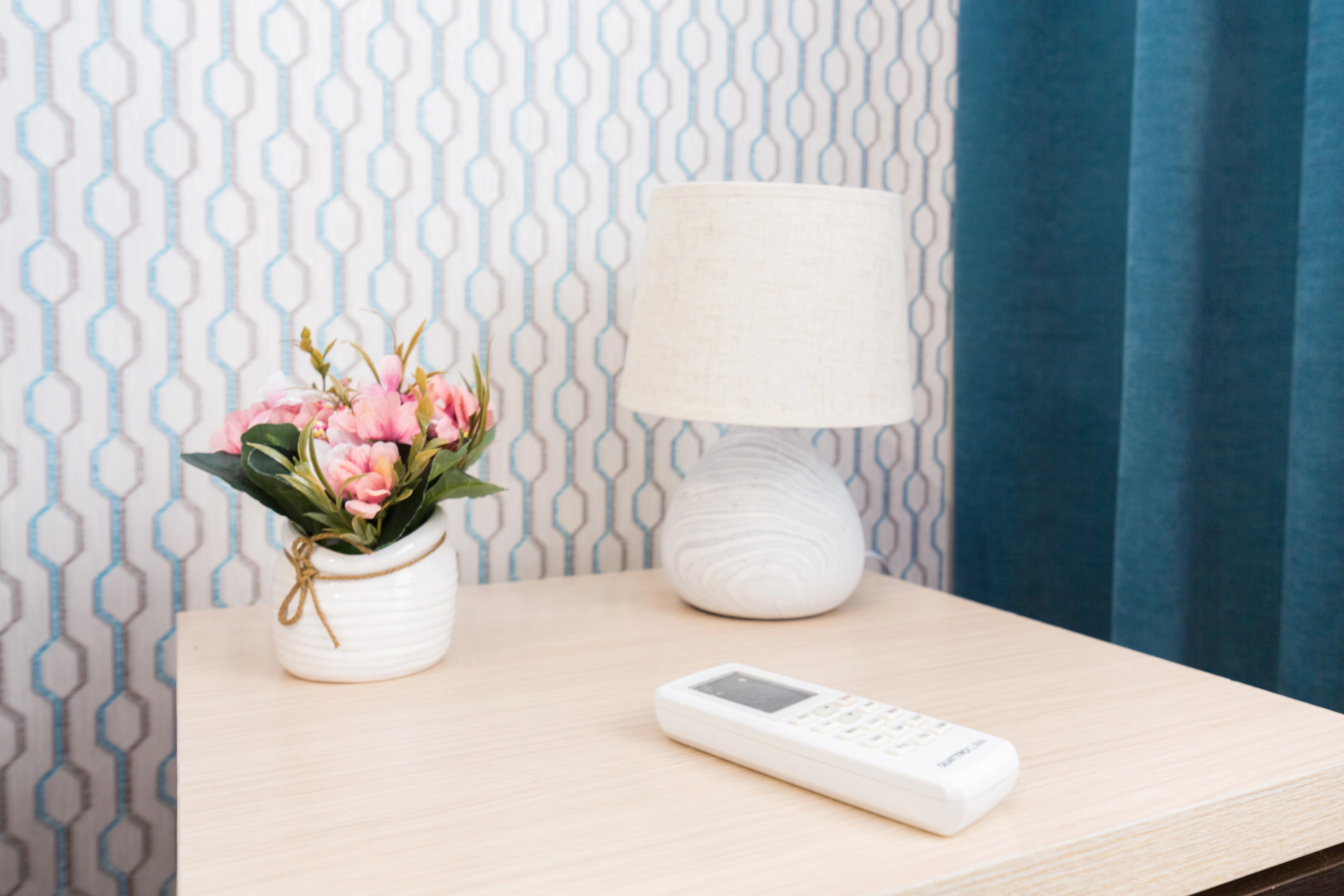 Апартаменты двухкомнатные в центре на ул.Горького 152. Сова-Дом