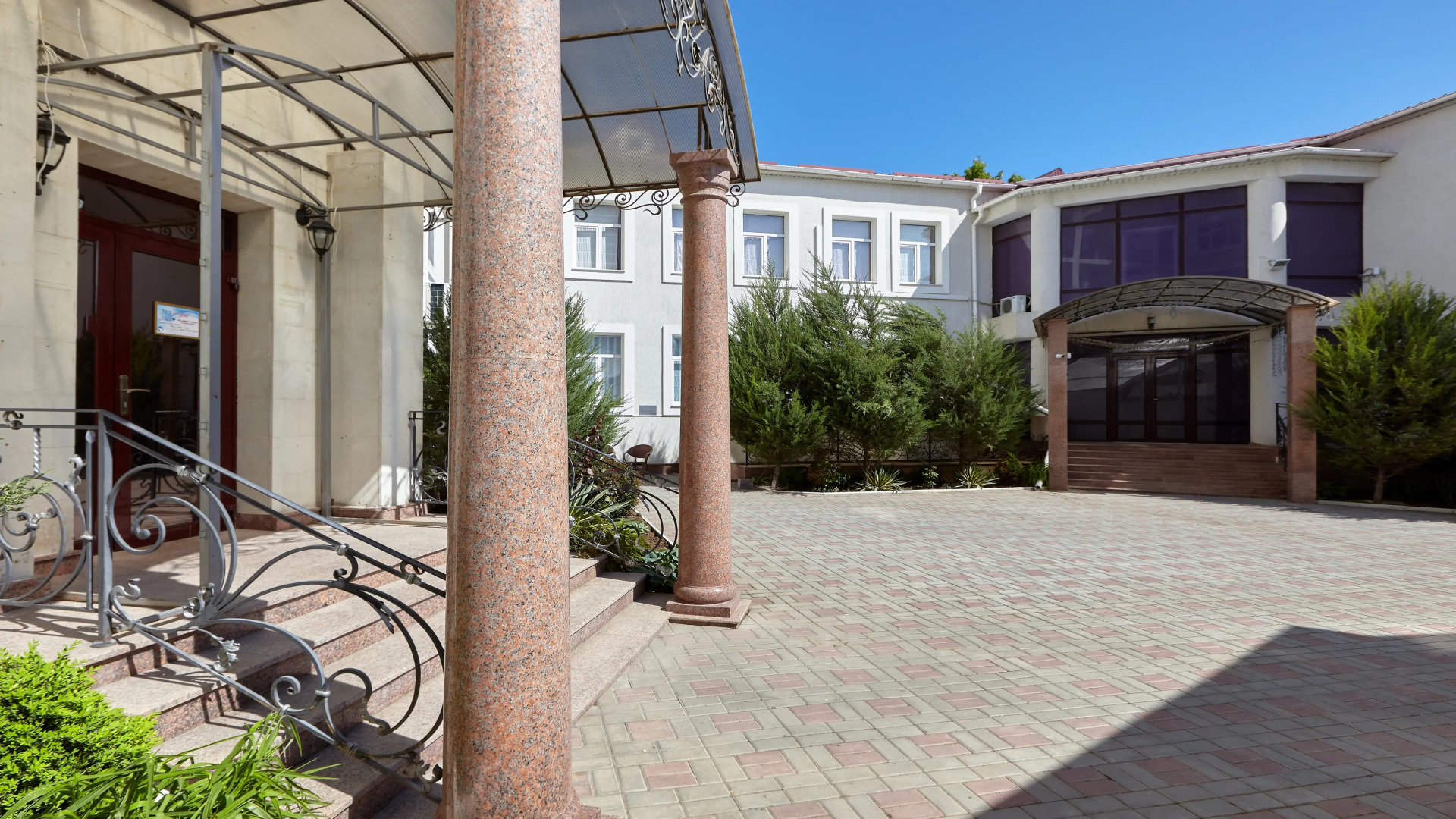 Tes-Hotel Resort & Spa