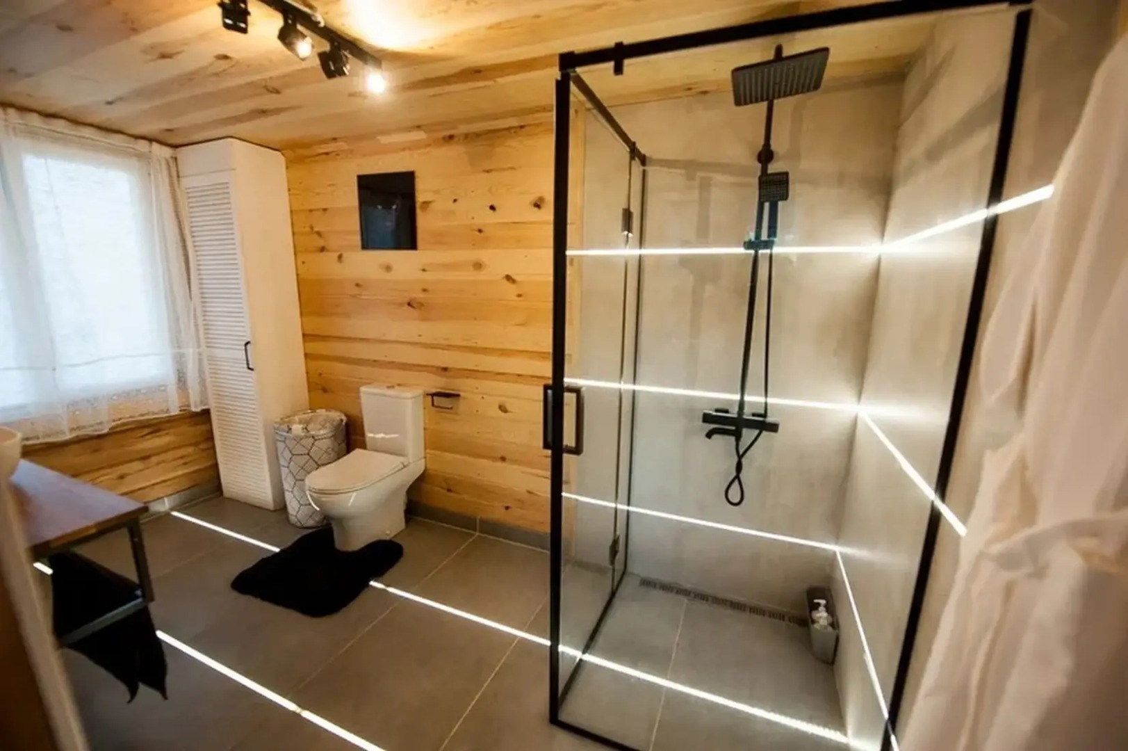 Частный дом "Домик в Коксе"