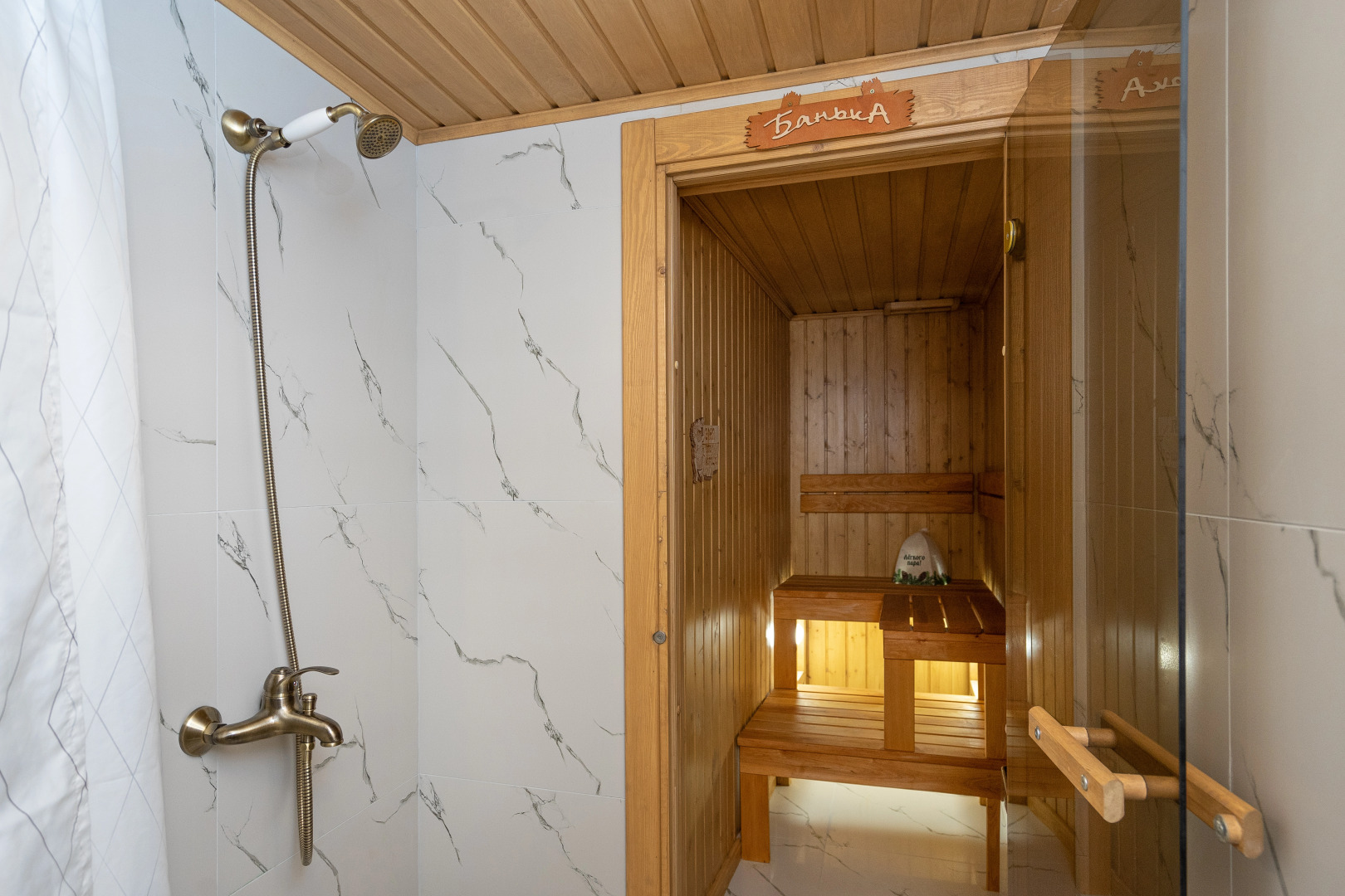 Квартира с Сауной, Камином и Кондиционером Лофт Центр Кремль Казань