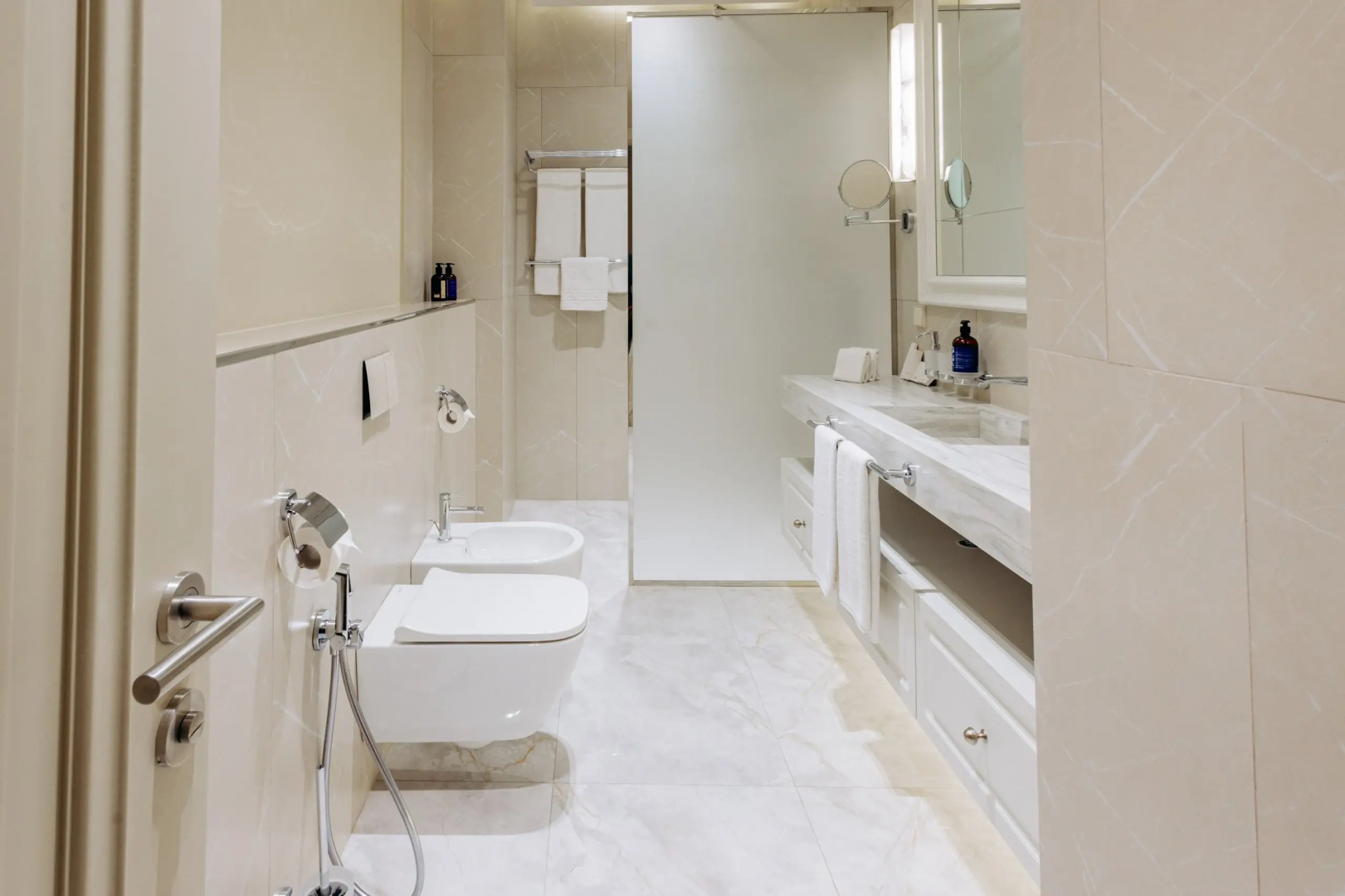 Апарт-отель Four Seasons