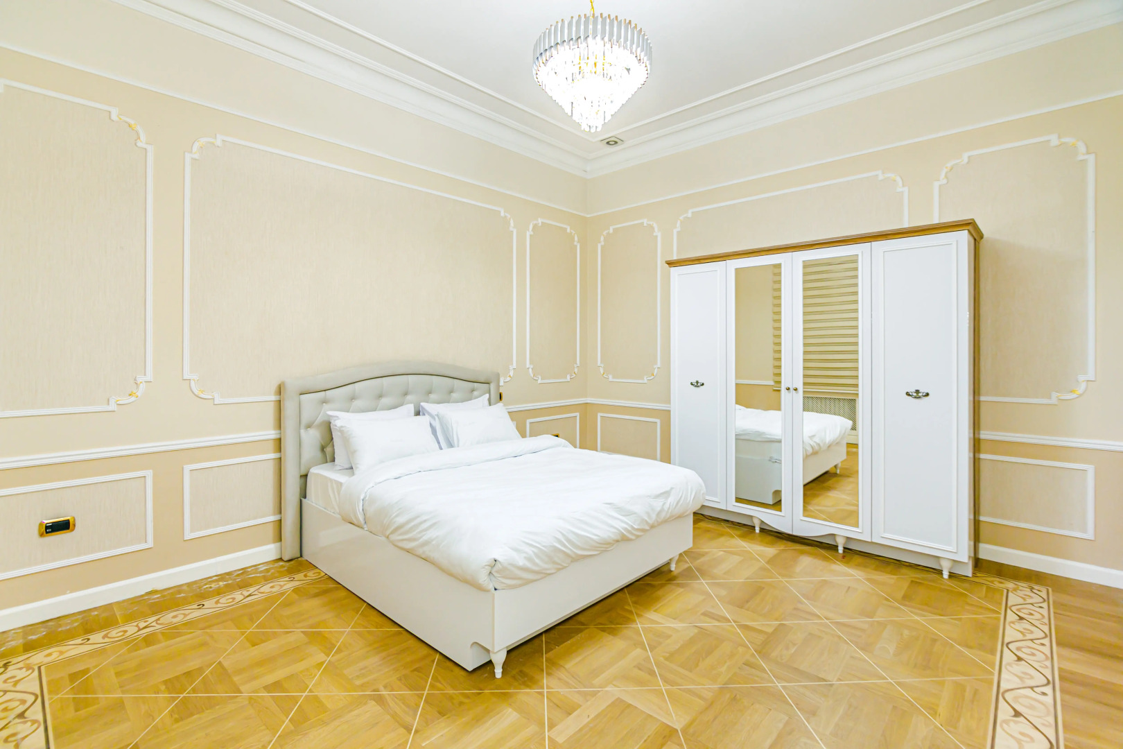 Апартаменты Luxury 7 Bedroom in Nizami street