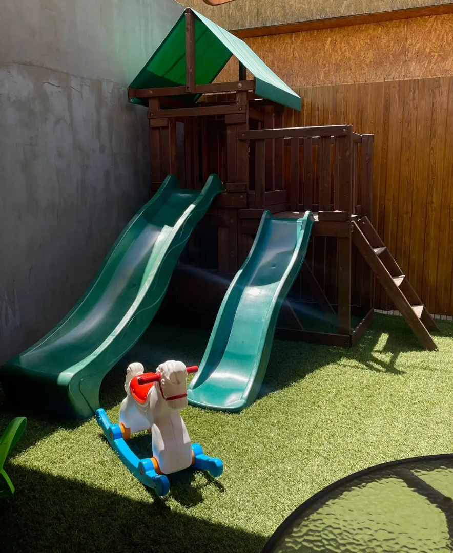 Отель  Wood Hotel Topál