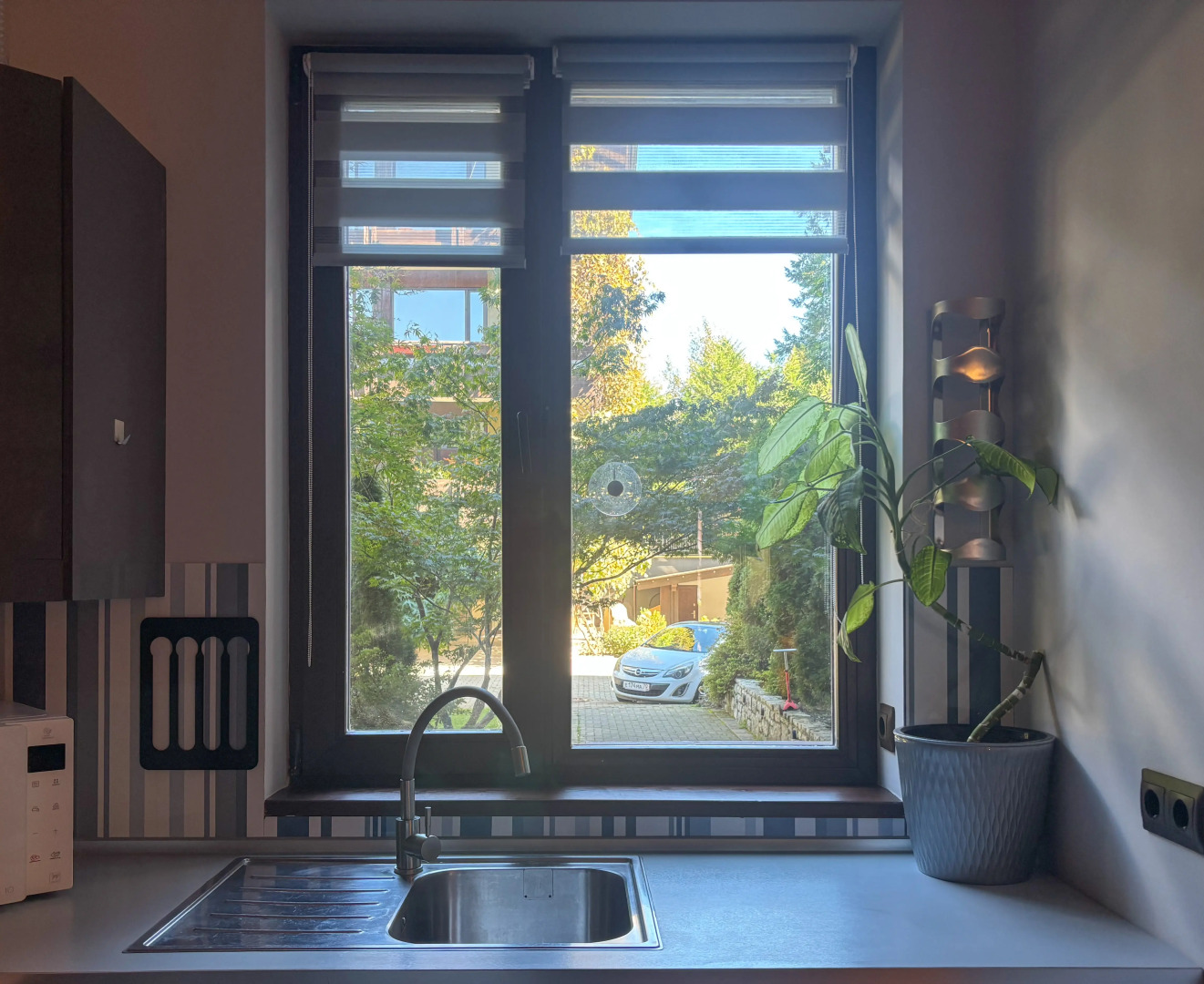 Квартира С отдельной спальней и балконом в центре Поляны