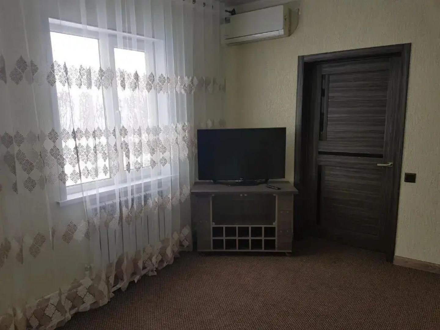 Отель Людмила