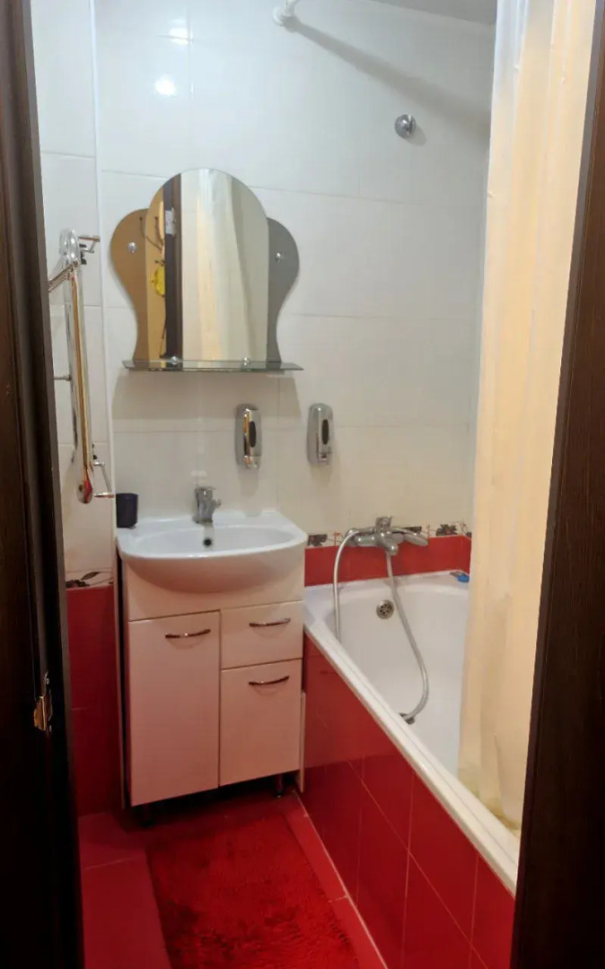 Трехкомнатная Квартира на улице Губина