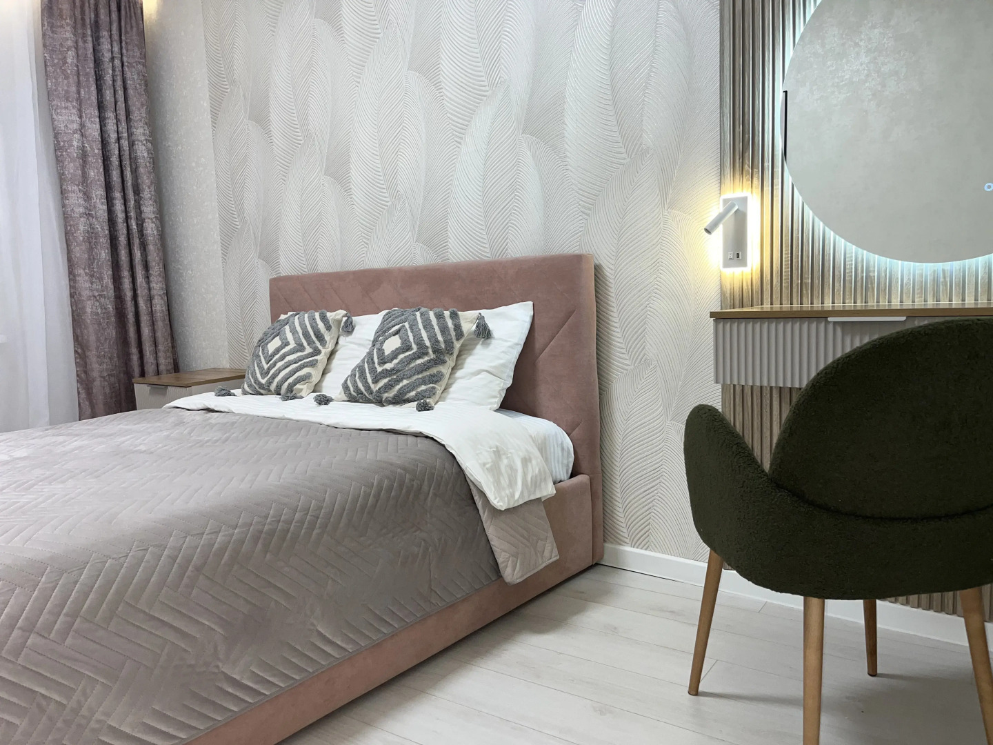 Квартира Уютная Напротив Железнодорожного Вокзала