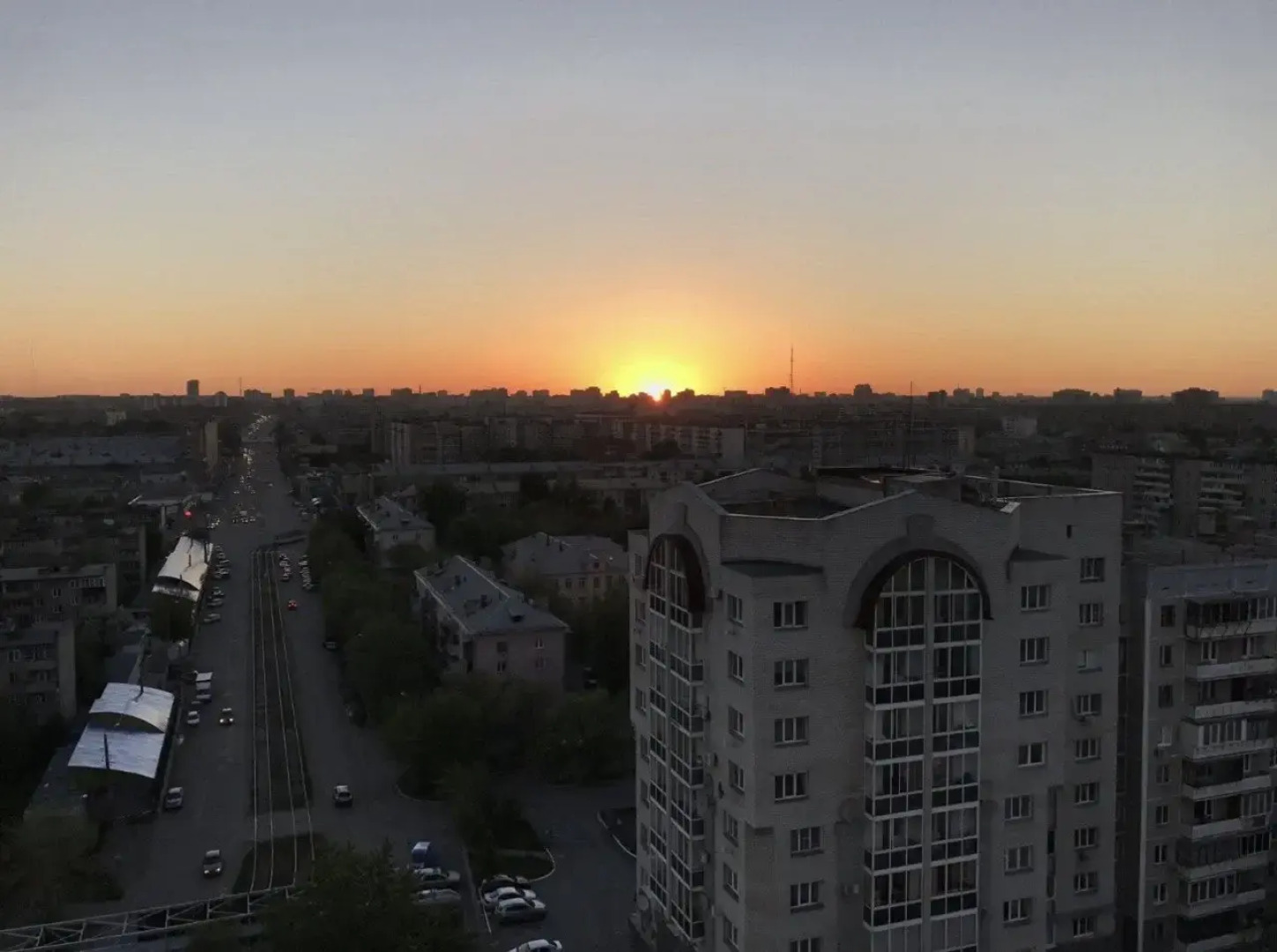 Квартира Современная студия на Дзержинского 86