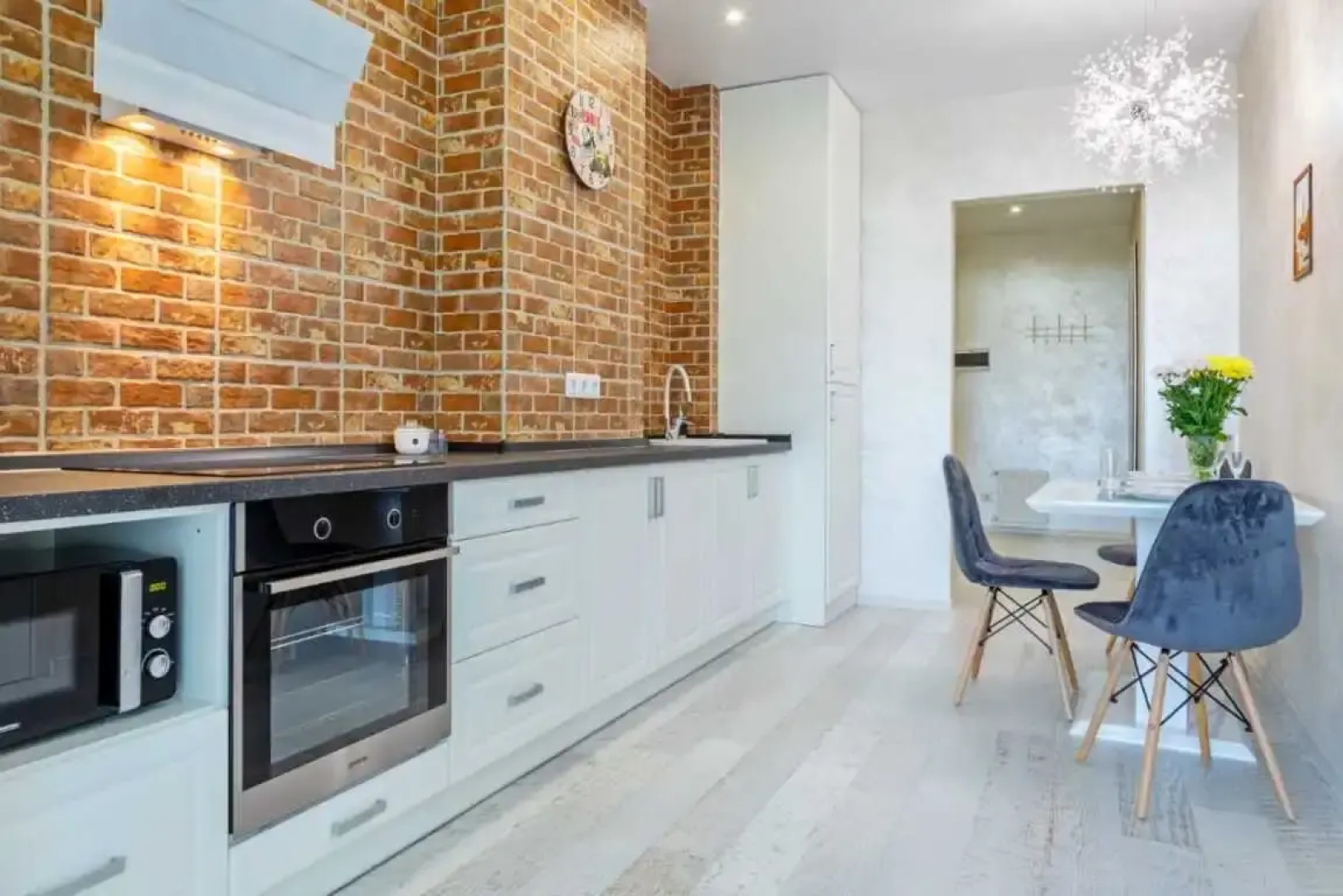 Апартаменты у Музея Янтаря 1