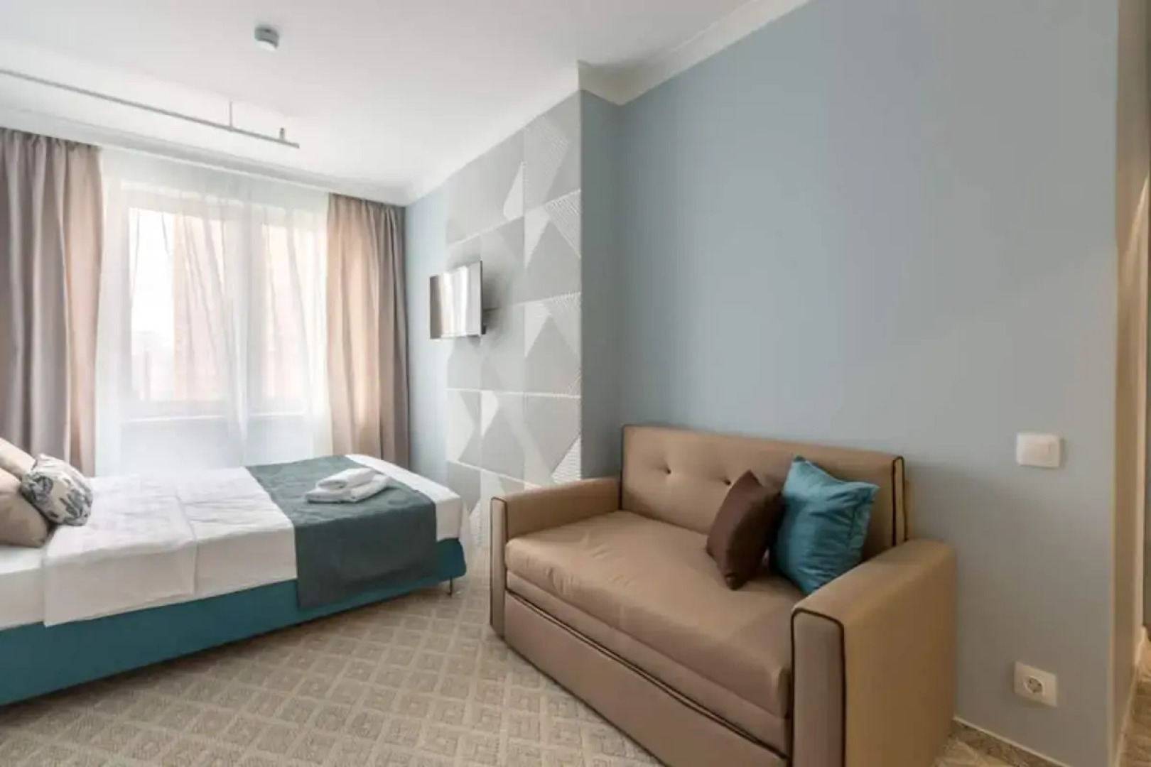 Апартаменты с Джакузи Лазурная