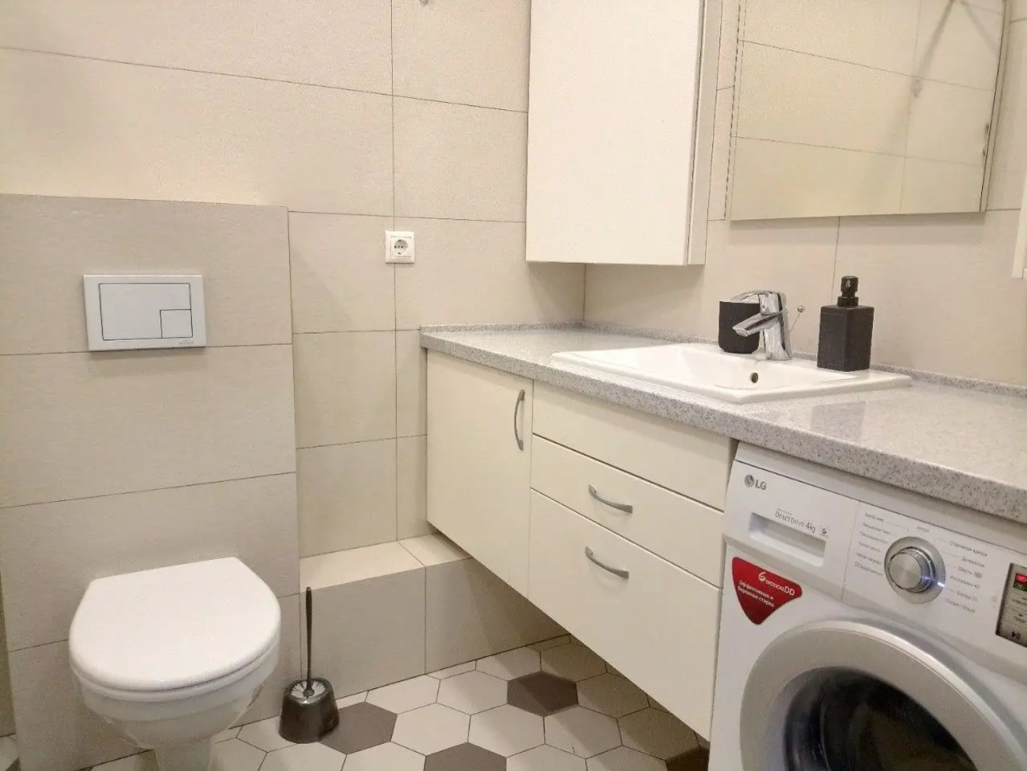 Апартаменты на Сакко и Ванцетти 25