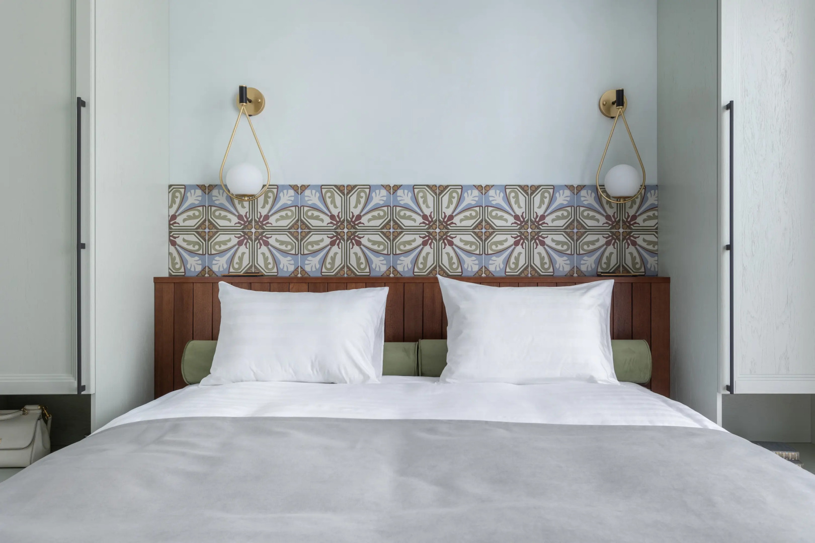 Отель Leon Estate