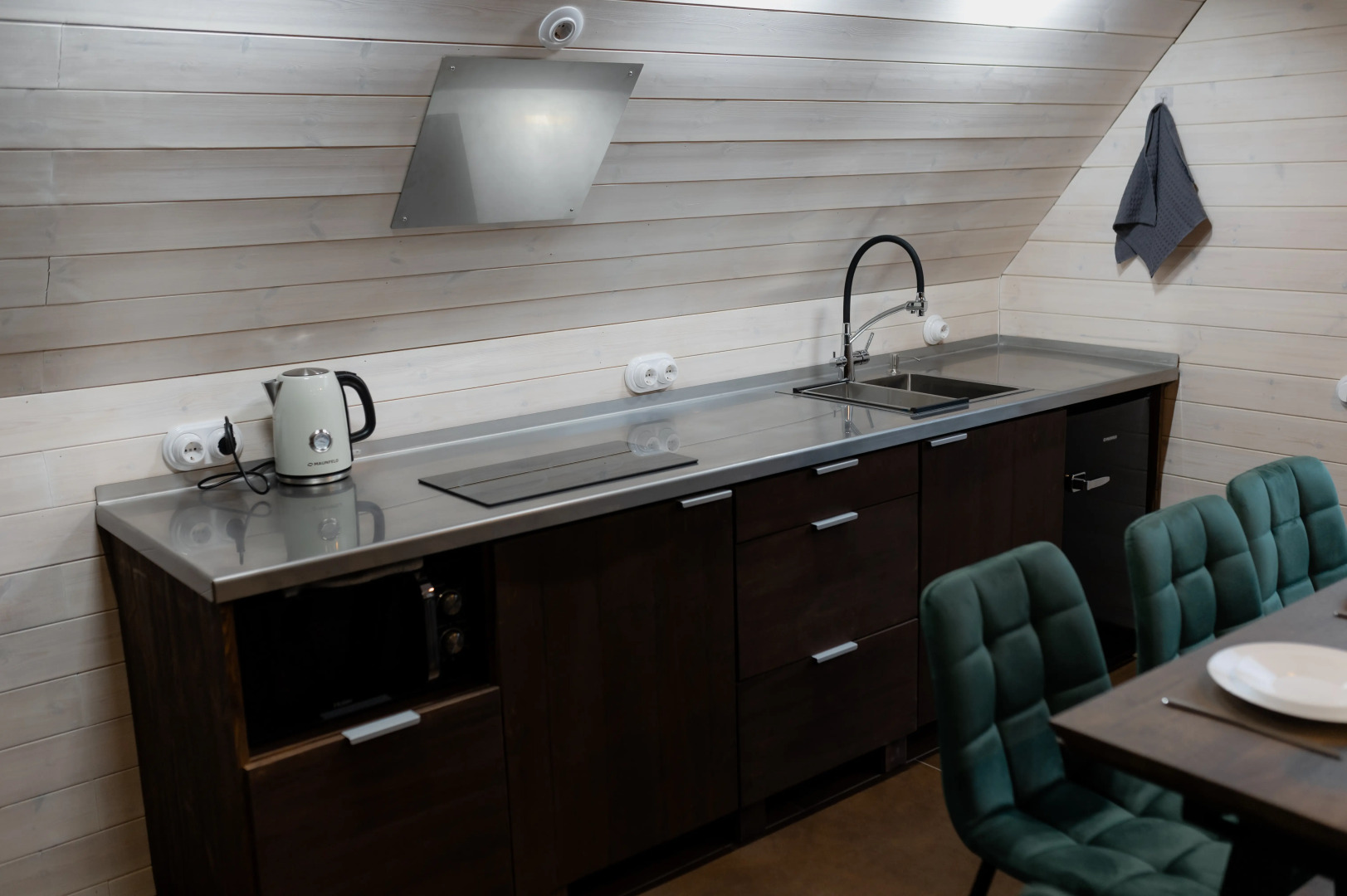 Частный дом с сауной купелью с двумя спальнями